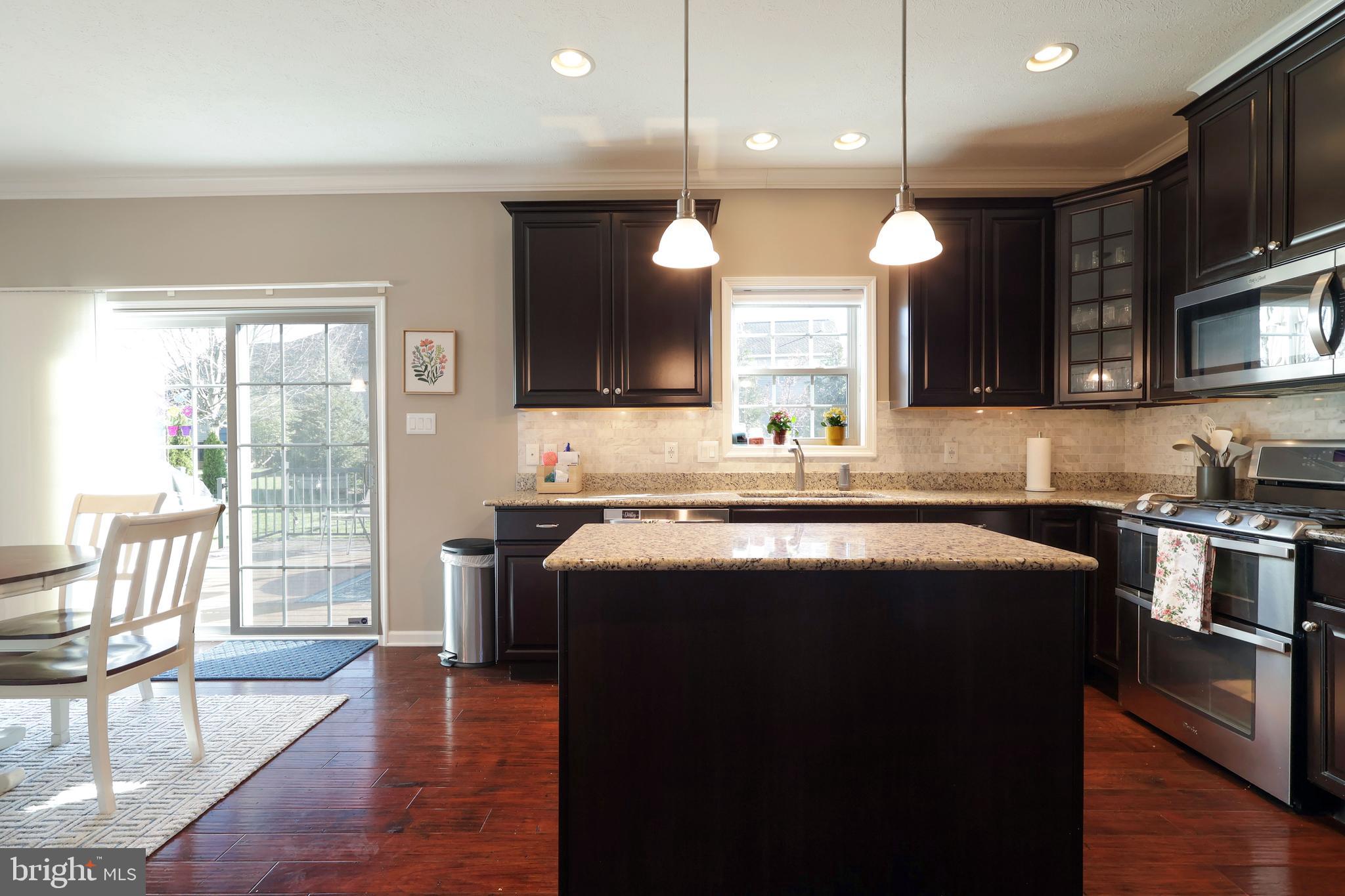 FIELDSTONE - Residential