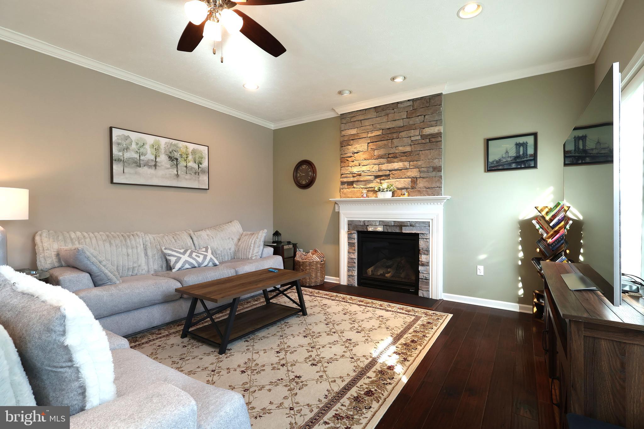 FIELDSTONE - Residential
