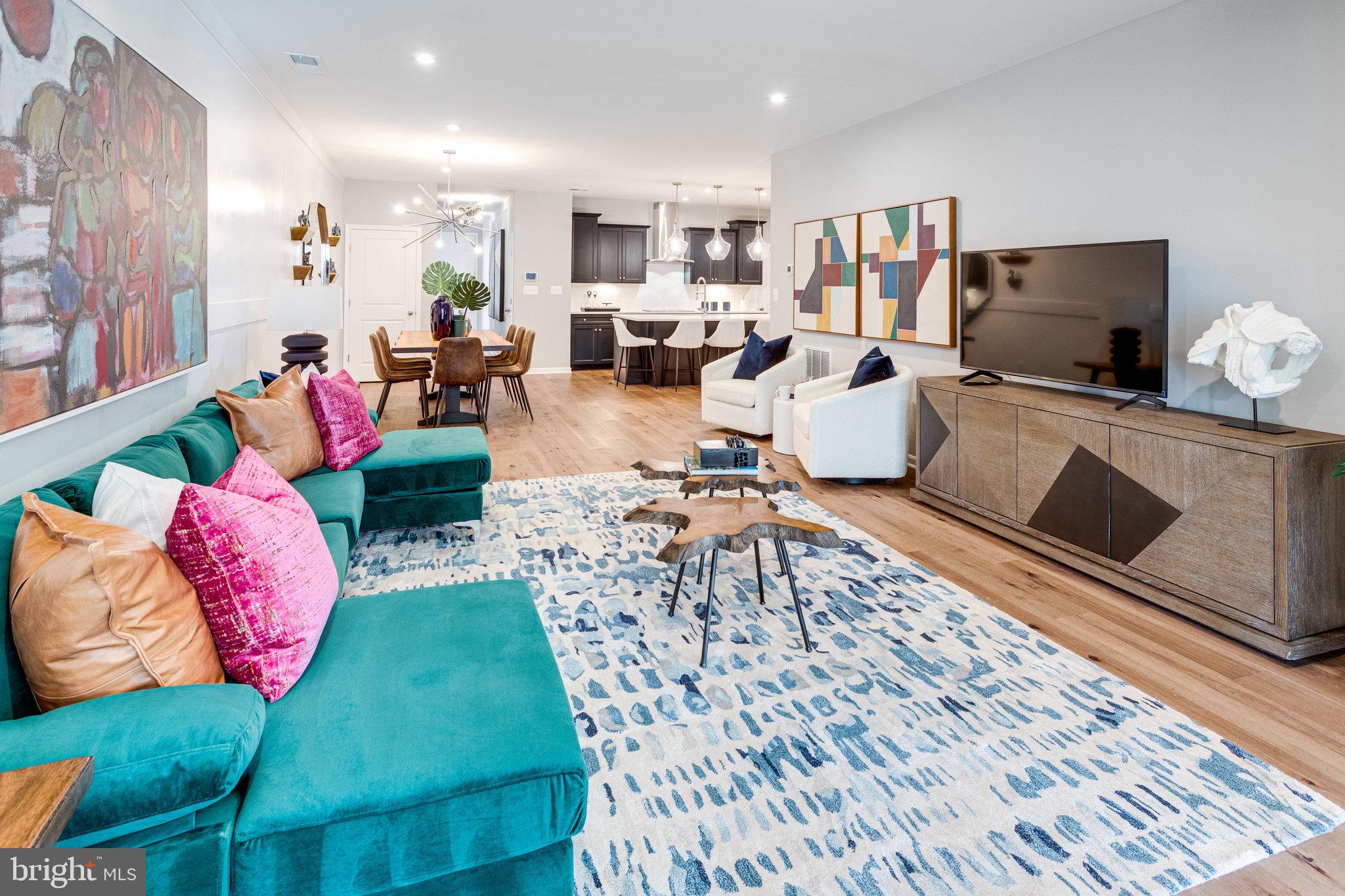 VIRGINIA CROSSING - Residential