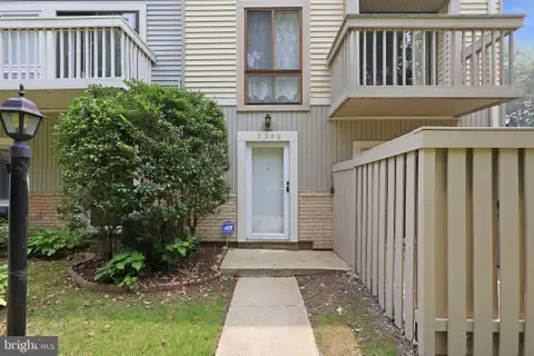 MLS: VAFX2328984