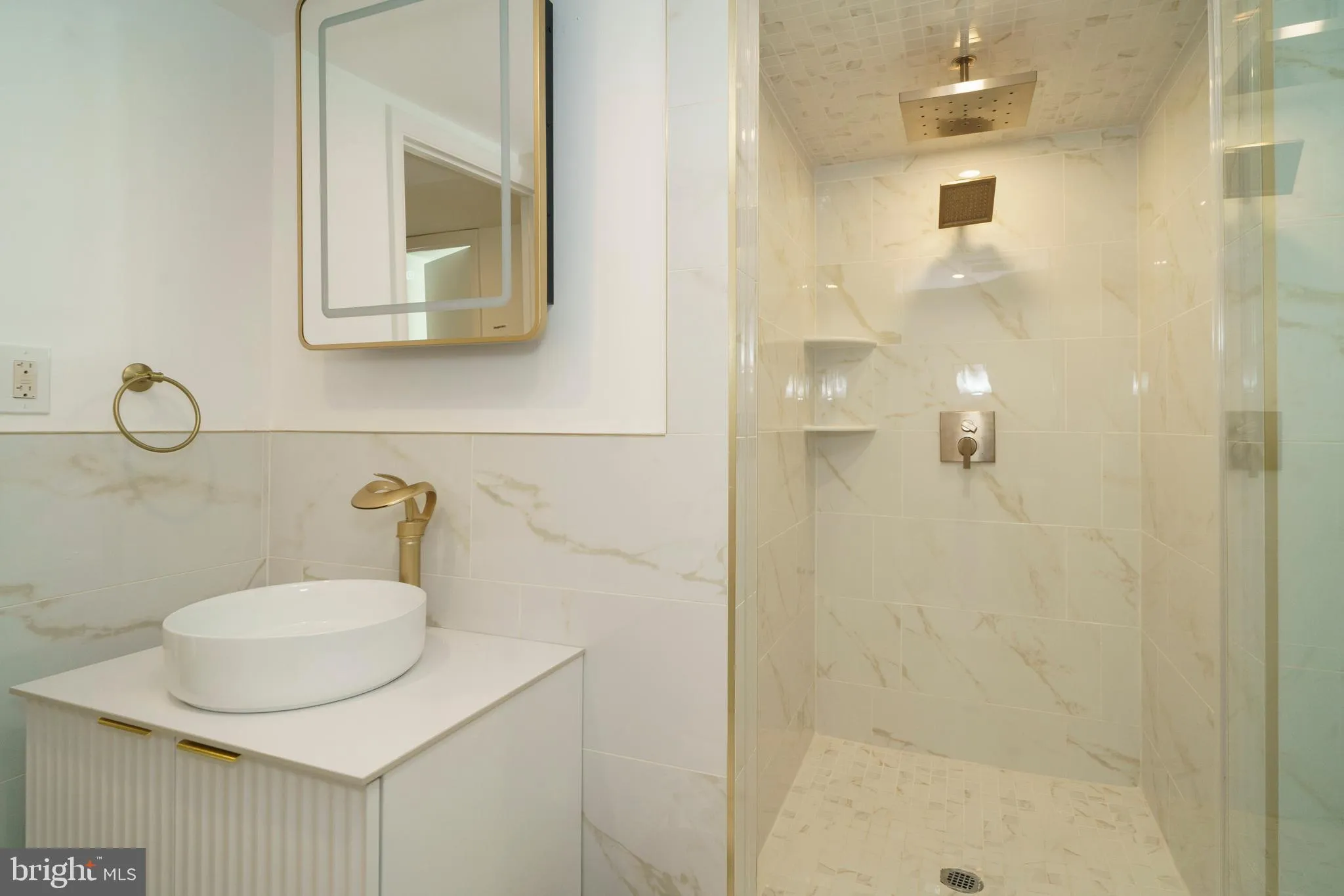 Philadelphia, Pennsylvania 19148, United States, 2 Bedrooms Bedrooms, ,1 BathroomBathrooms,Residential,Coming Soon,245303