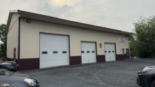 122 RADIO DRIVE