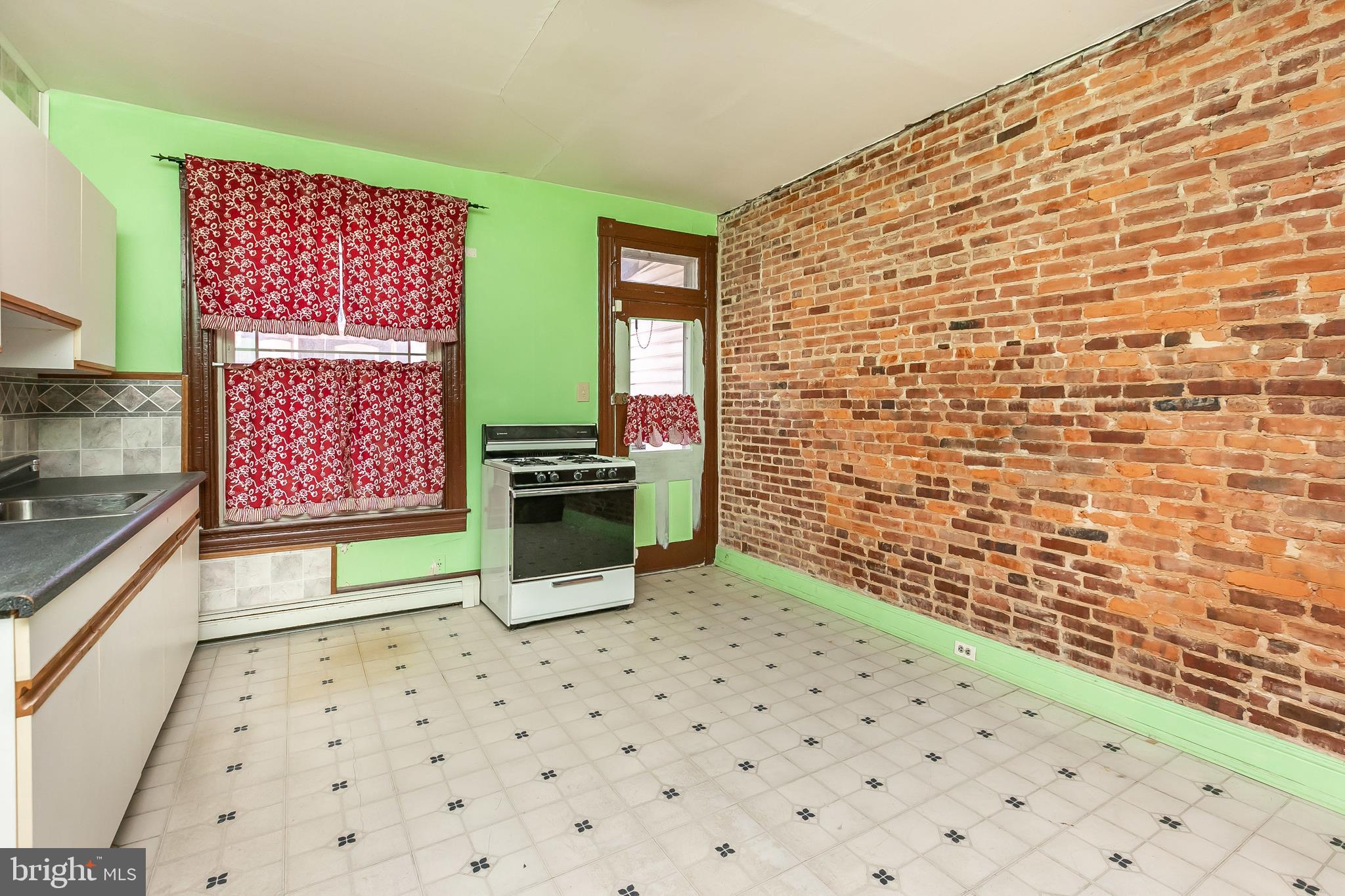 HIGHLANDTOWN - Residential