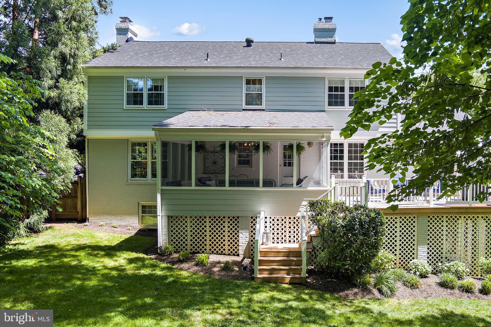 RIVER FALLS - Residential