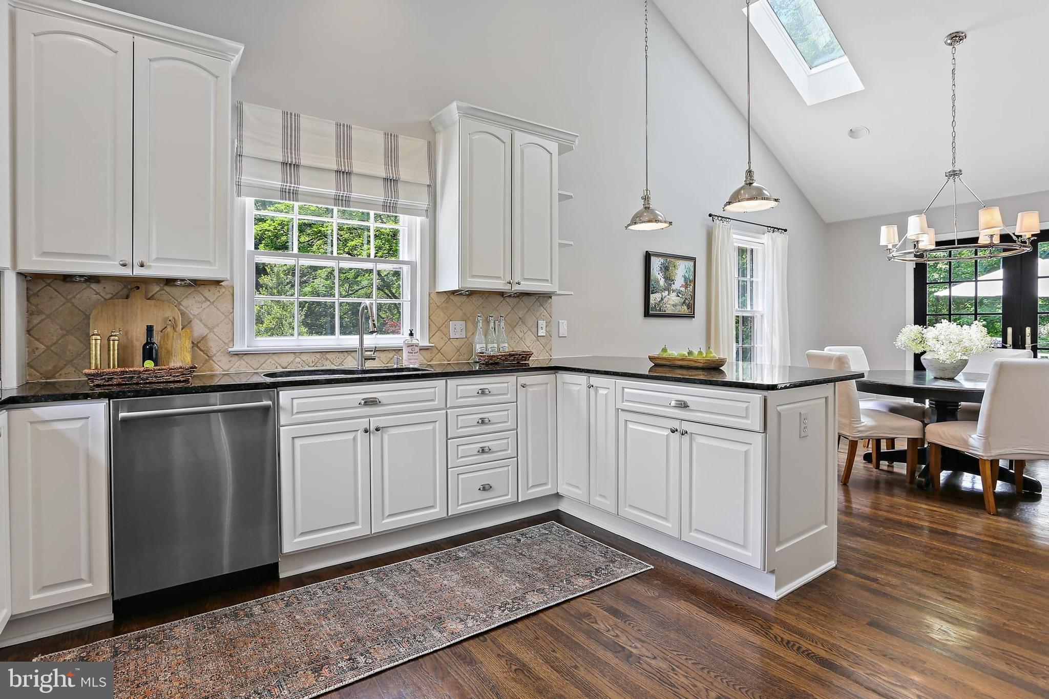 RIVER FALLS - Residential