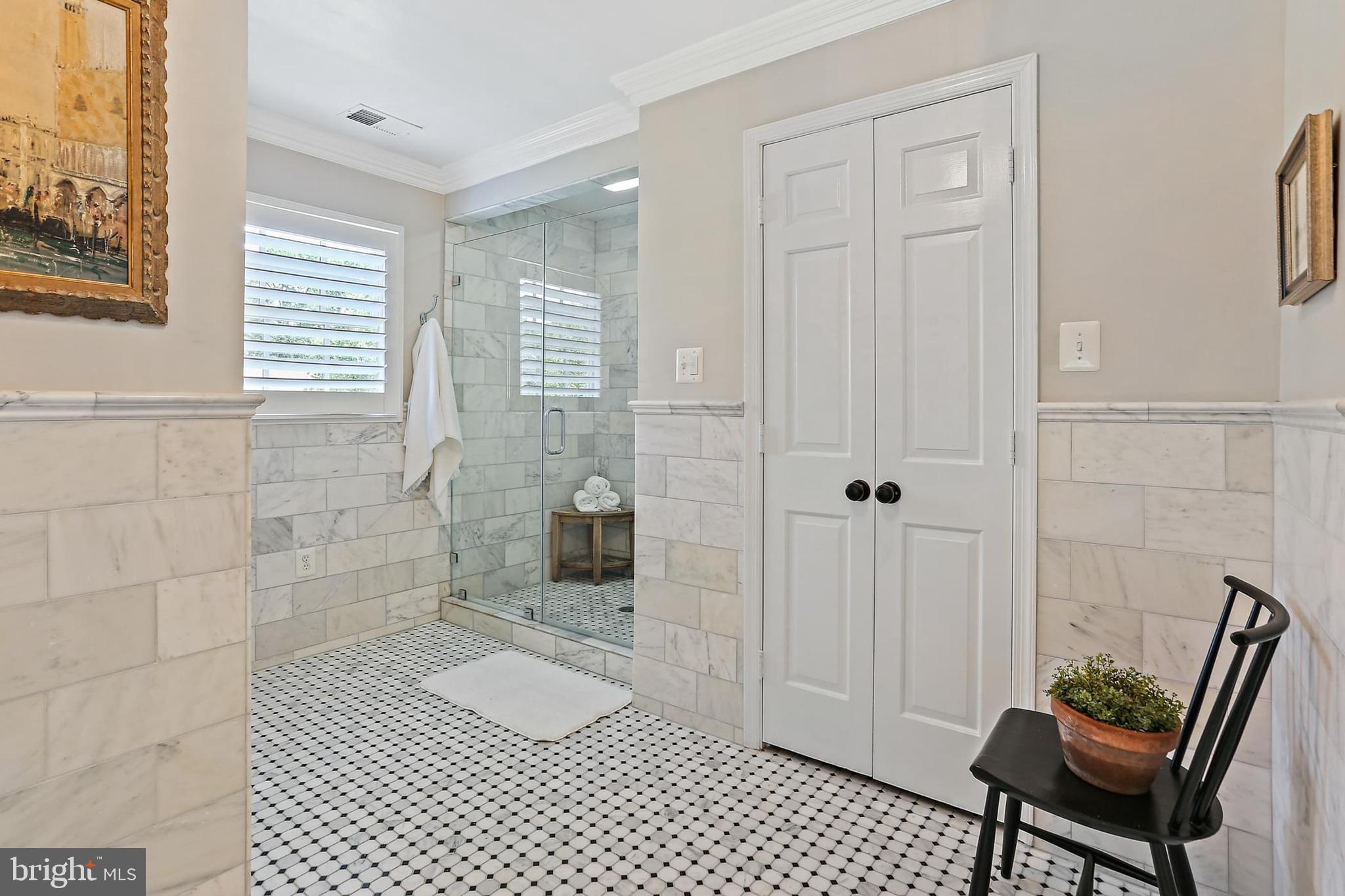 RIVER FALLS - Residential