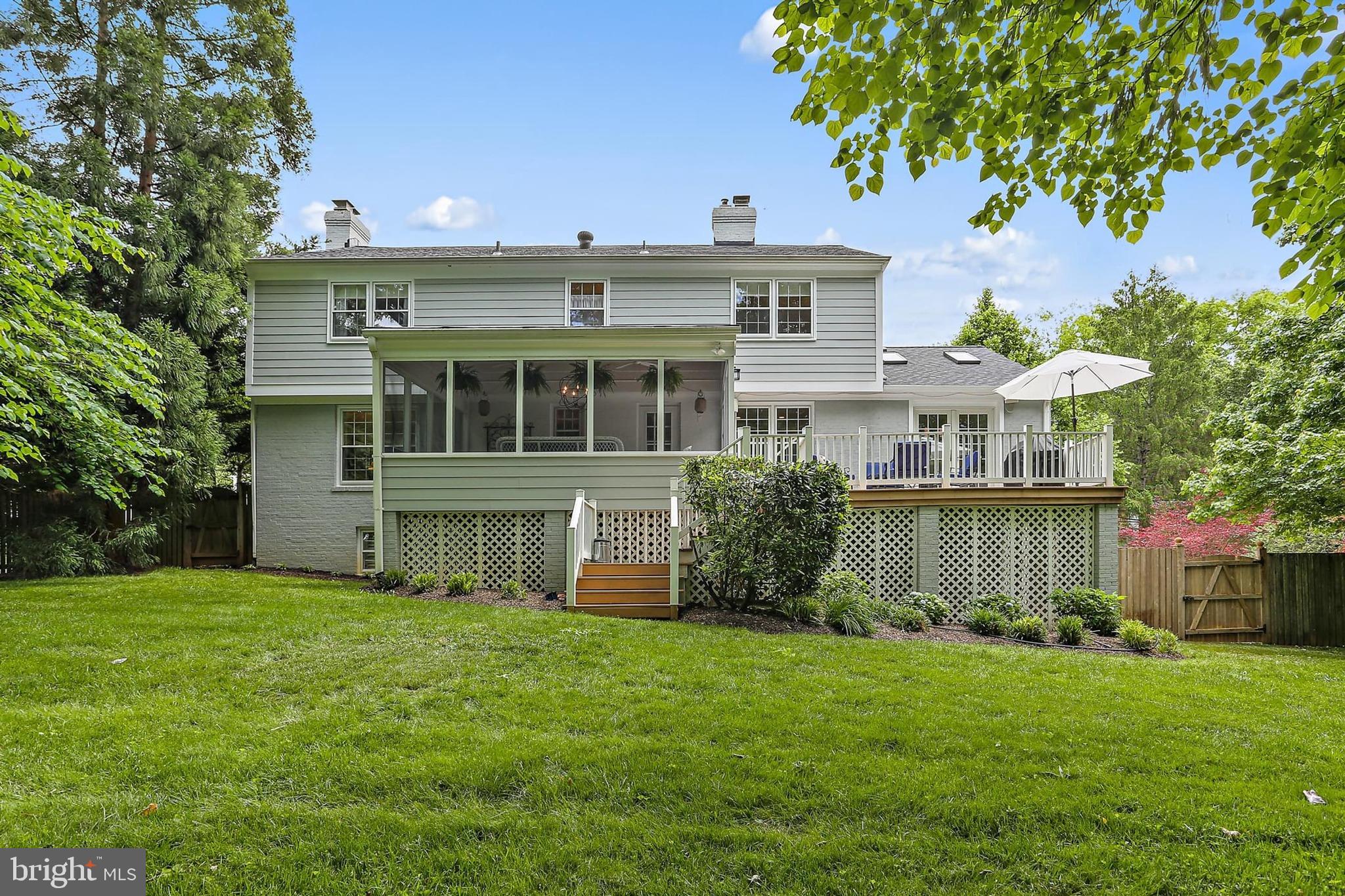 RIVER FALLS - Residential