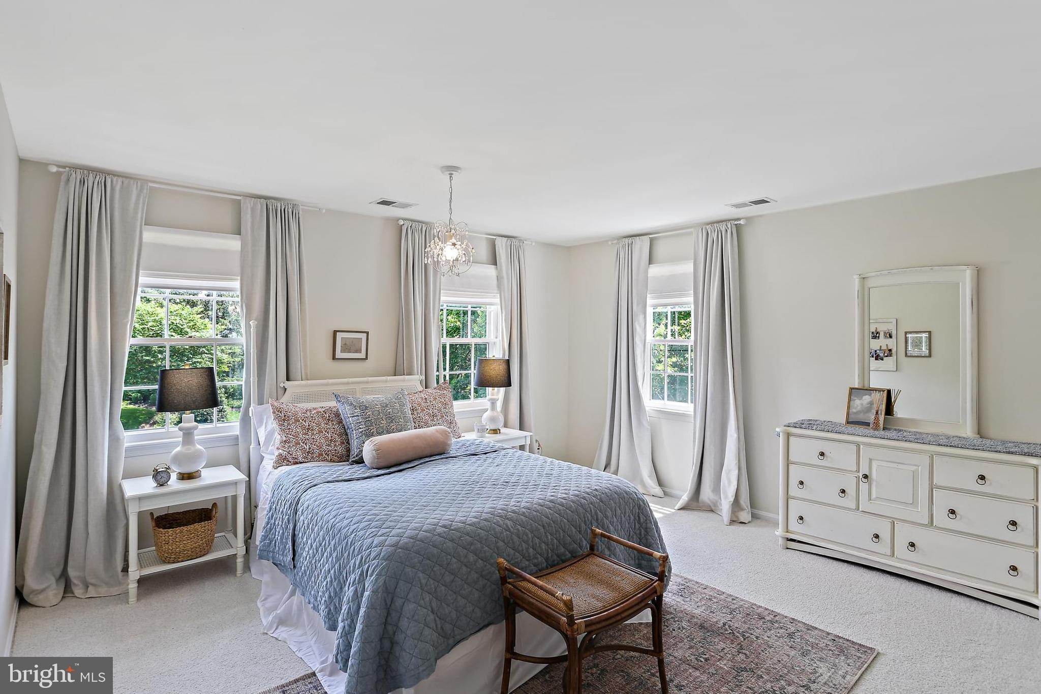 RIVER FALLS - Residential