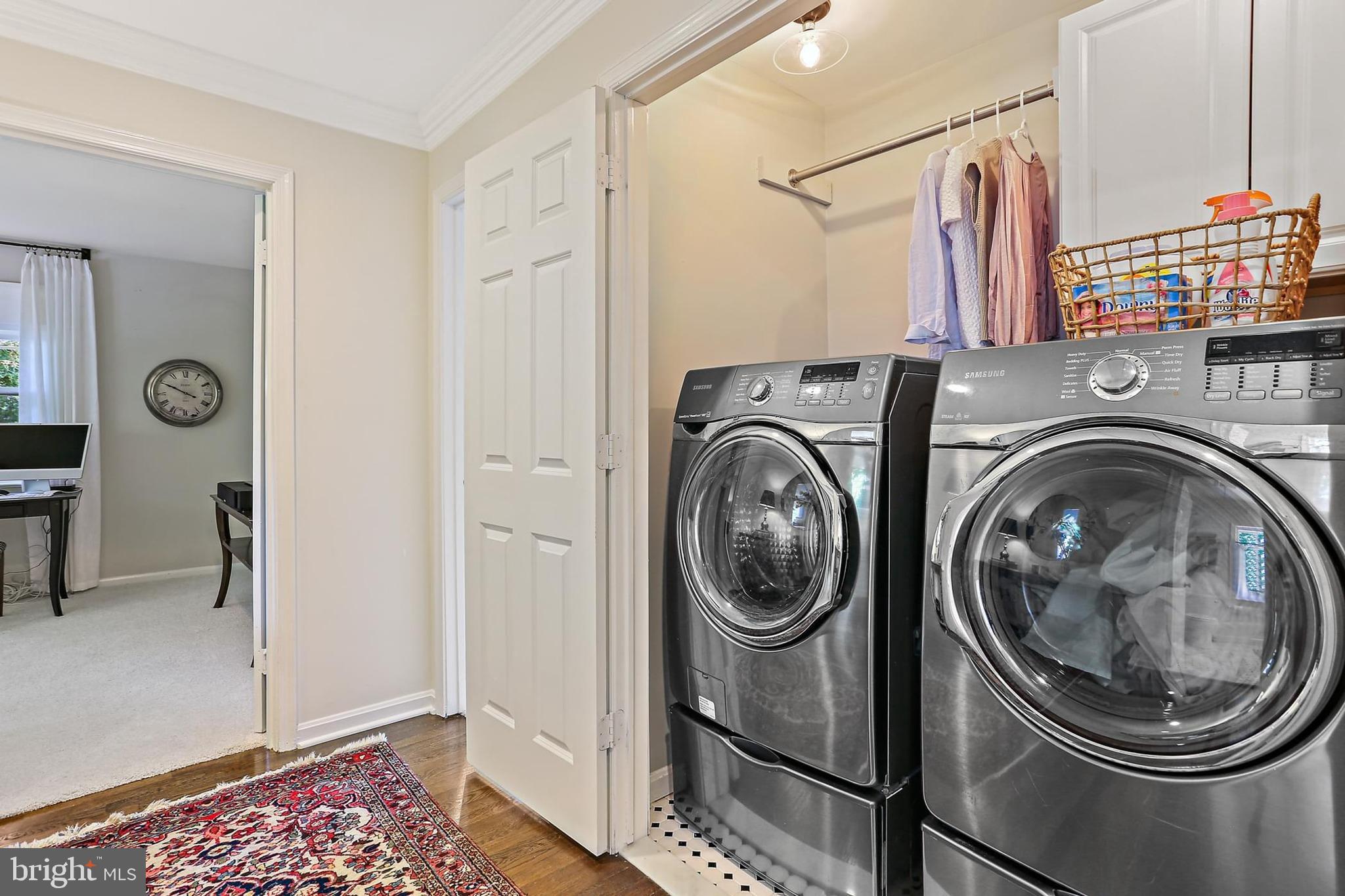 RIVER FALLS - Residential