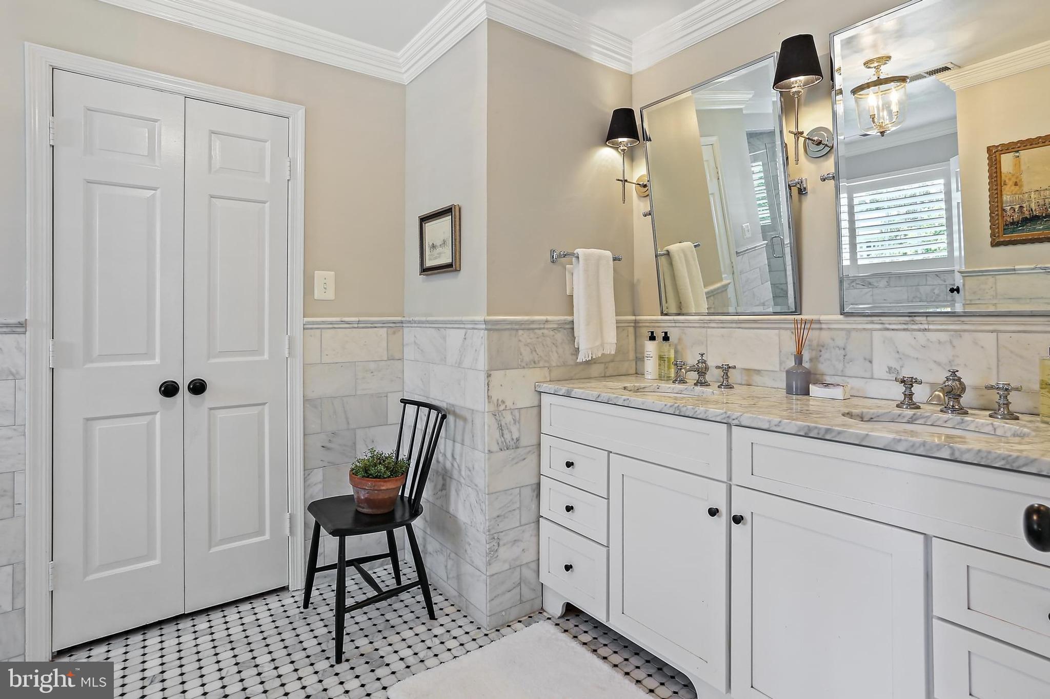 RIVER FALLS - Residential