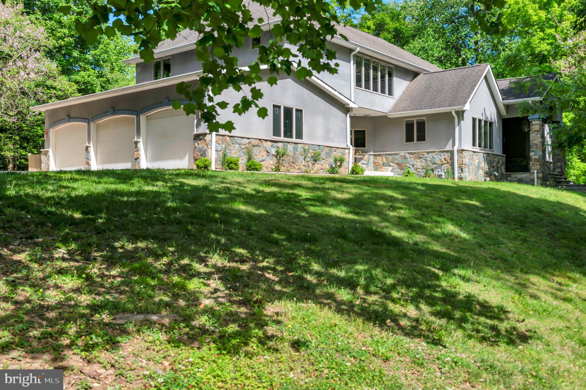 1603 WATERS RIDGE COURT