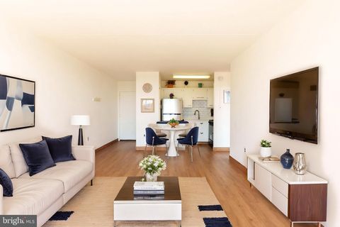 Condo For Sale - 529 Playa Del Sol Road<br/> Camden County, CHERRY HILL, NJ 08002