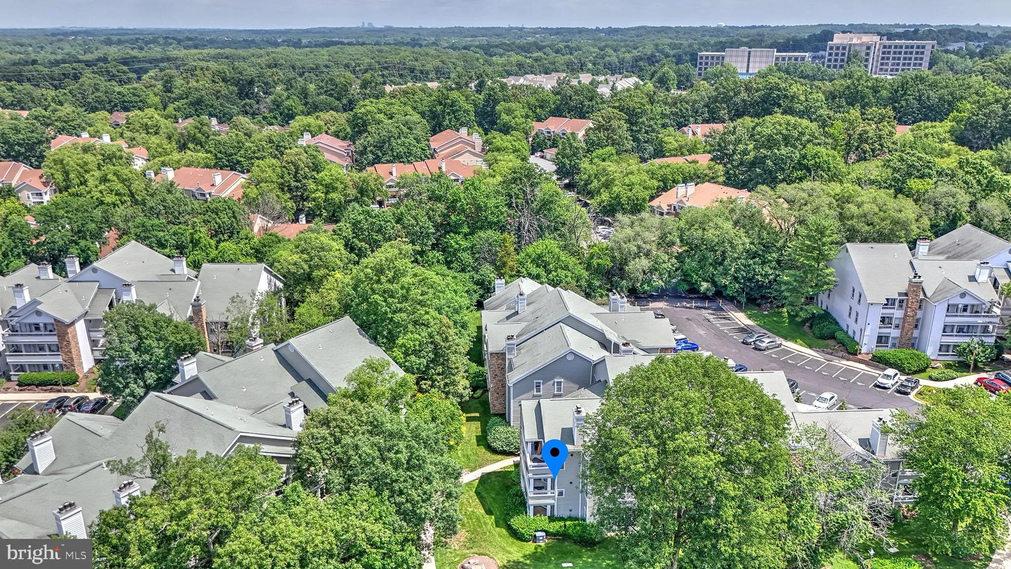 Fairfax, Virginia 22033, United States, 2 Bedrooms Bedrooms, ,2 BathroomsBathrooms,Residential,Contingent,157595