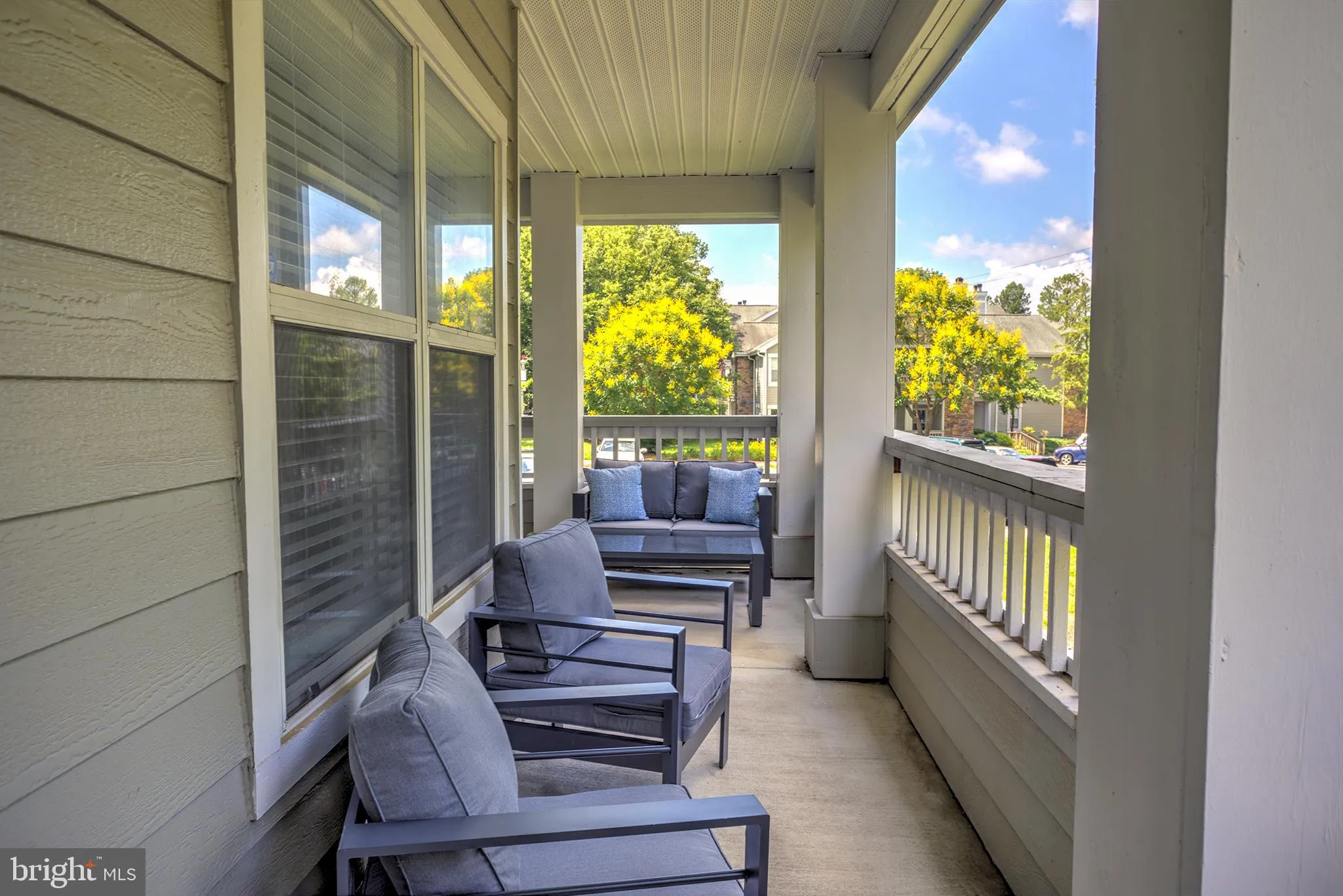 Fairfax, Virginia 22033, United States, 2 Bedrooms Bedrooms, ,2 BathroomsBathrooms,Residential,Contingent,157595