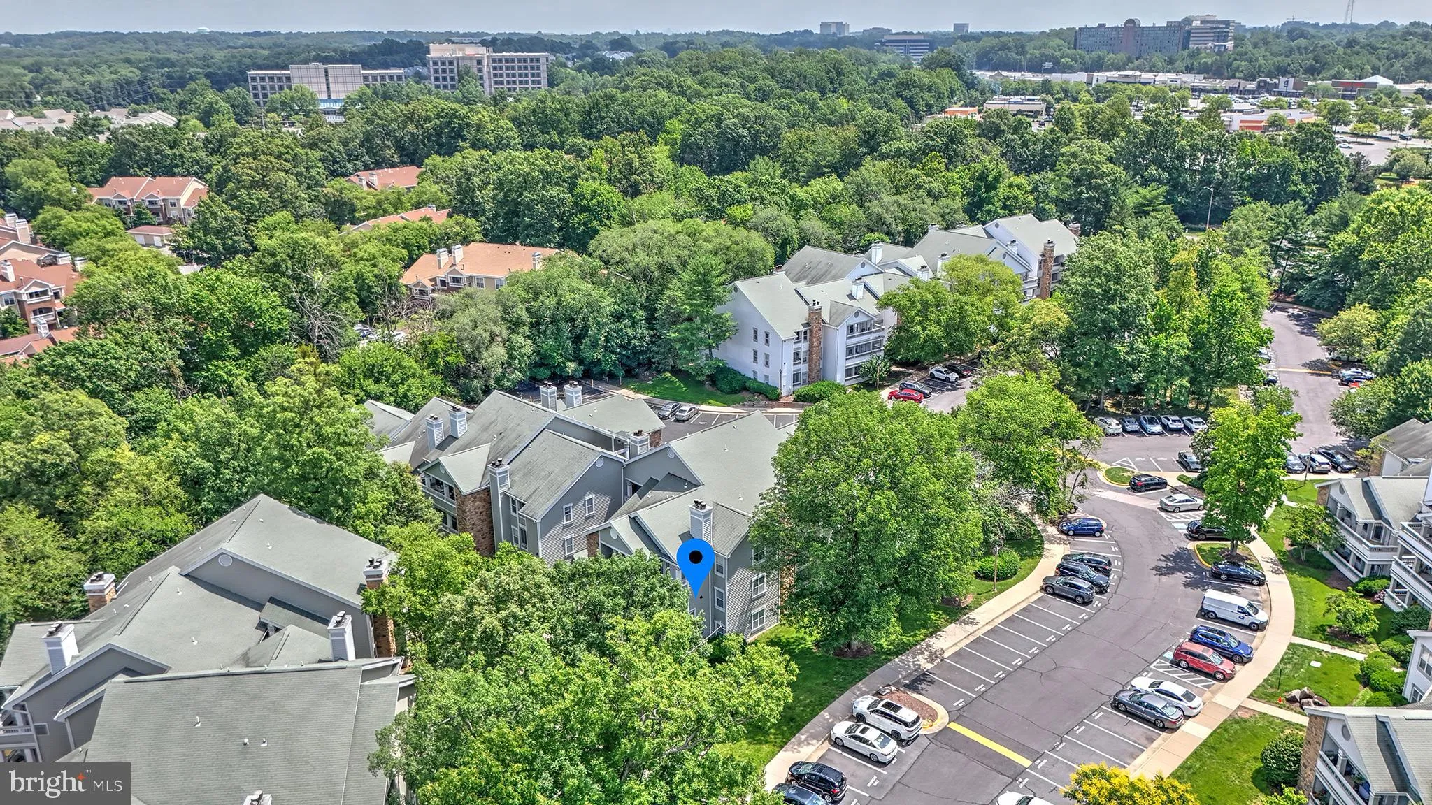 Fairfax, Virginia 22033, United States, 2 Bedrooms Bedrooms, ,2 BathroomsBathrooms,Residential,Contingent,157595