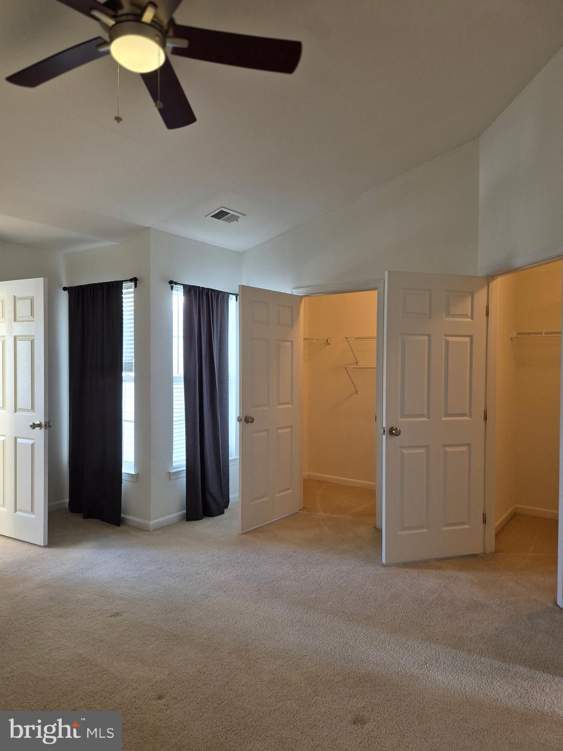 LAKELAND PLACE - Residential Lease