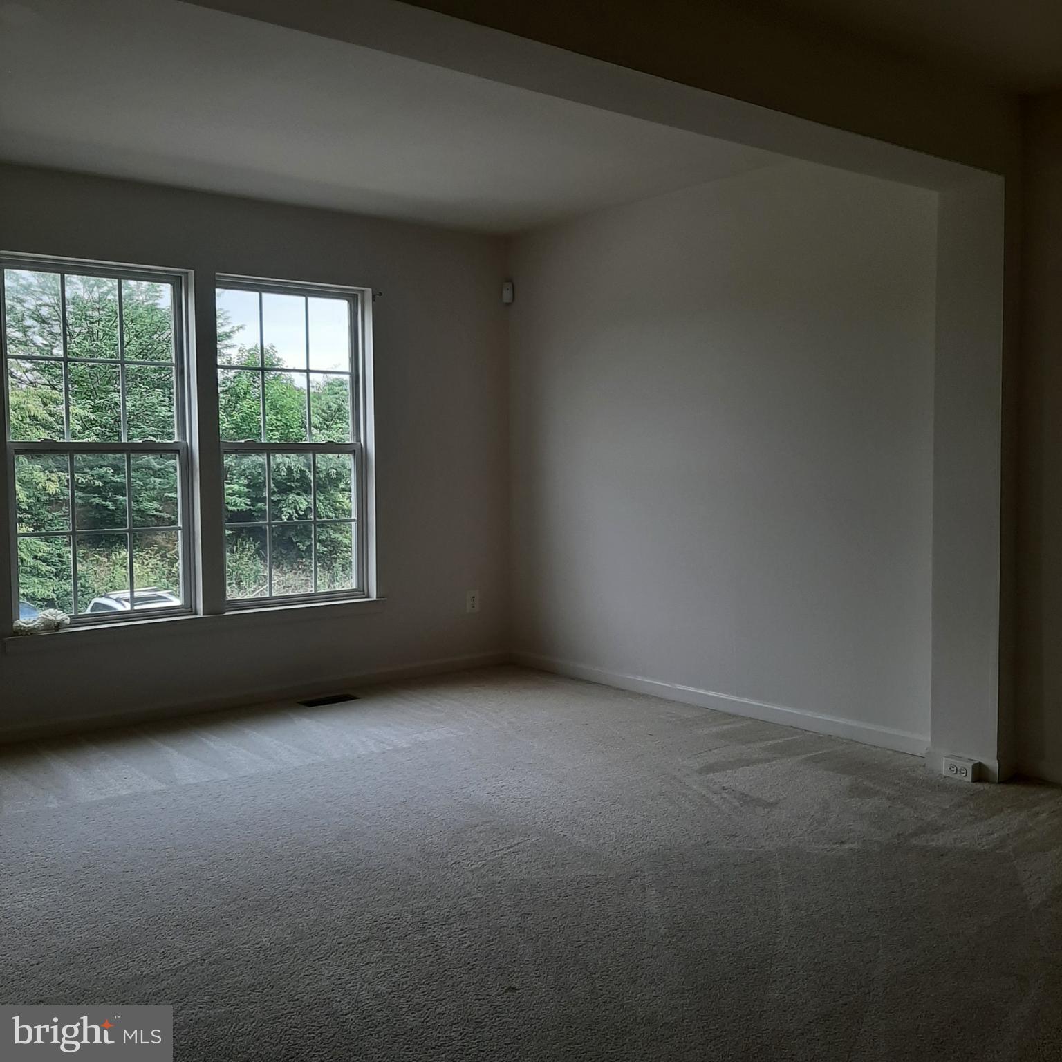 LAKELAND PLACE - Residential Lease