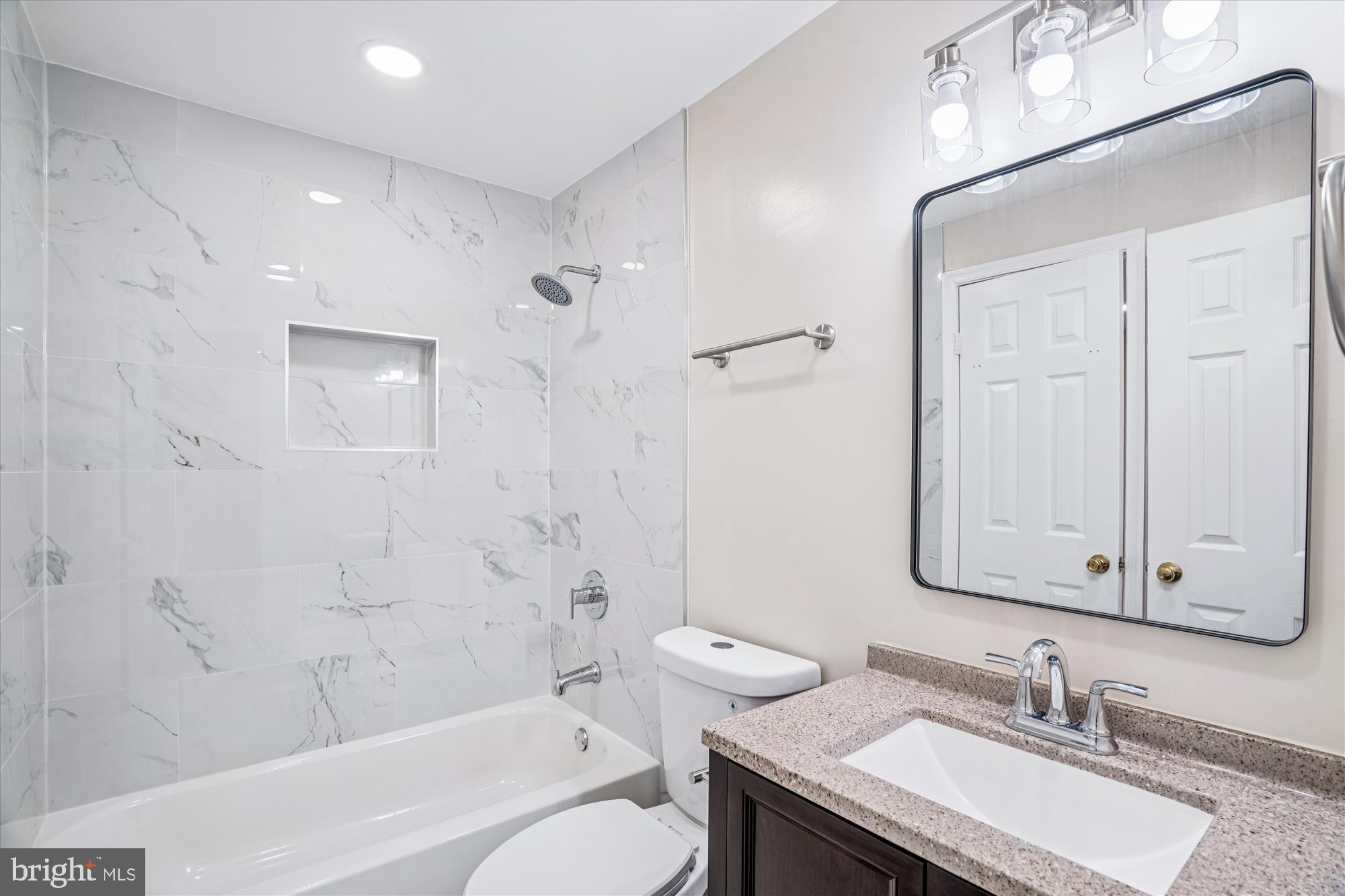 LAKE VILLAGE MANOR - Residential