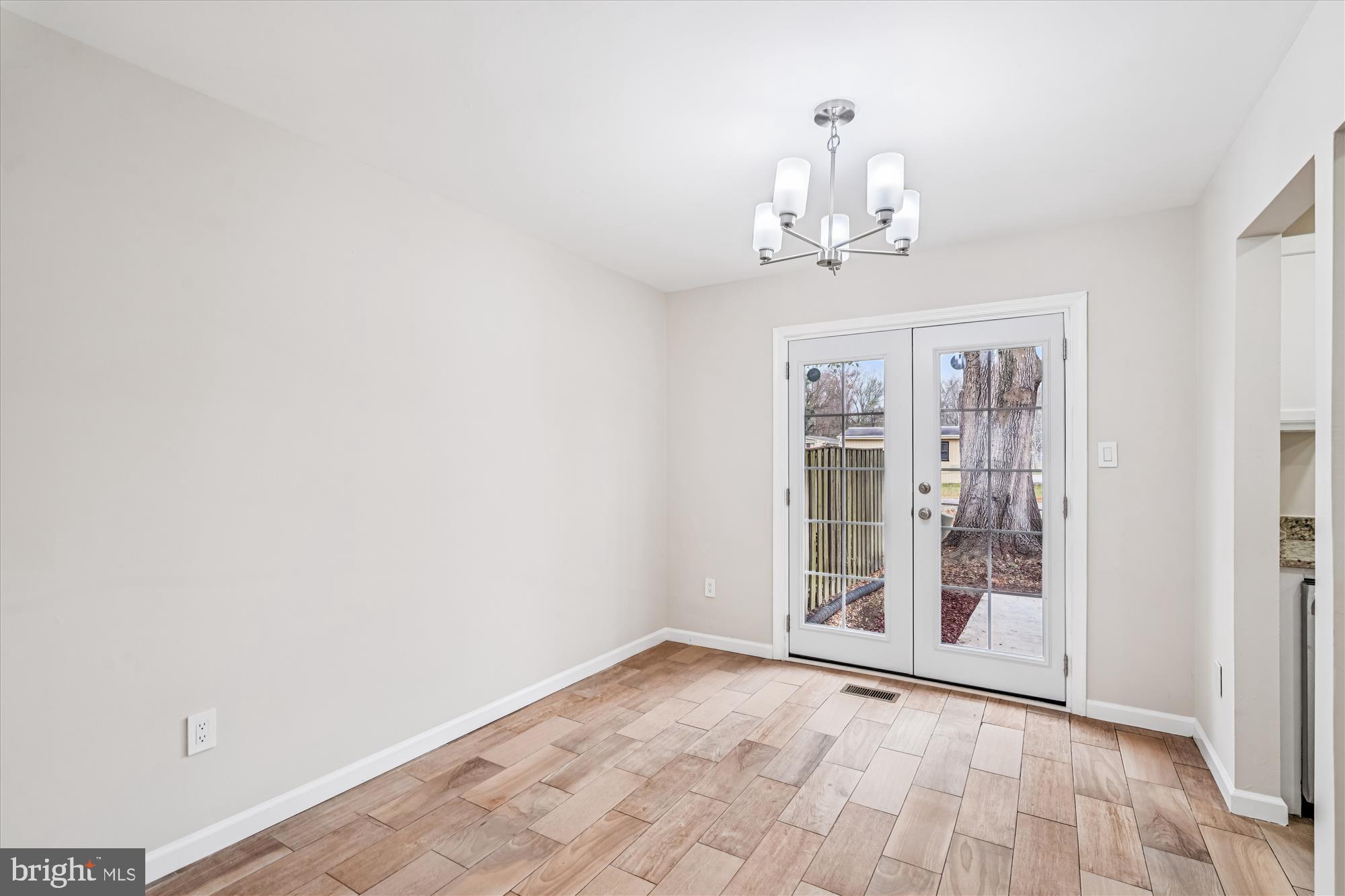 LAKE VILLAGE MANOR - Residential