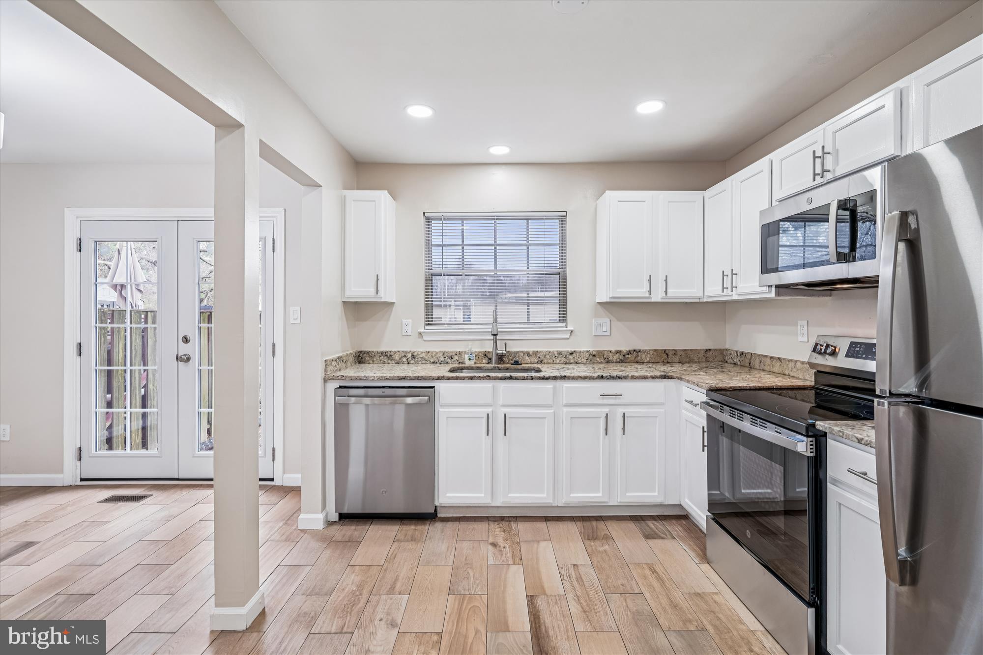 LAKE VILLAGE MANOR - Residential