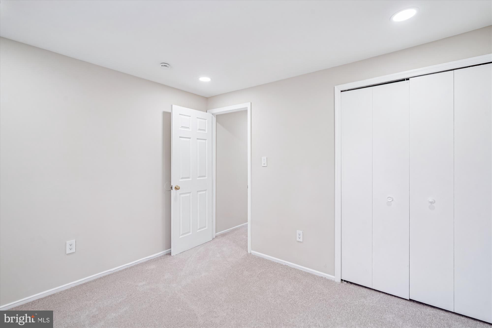 LAKE VILLAGE MANOR - Residential