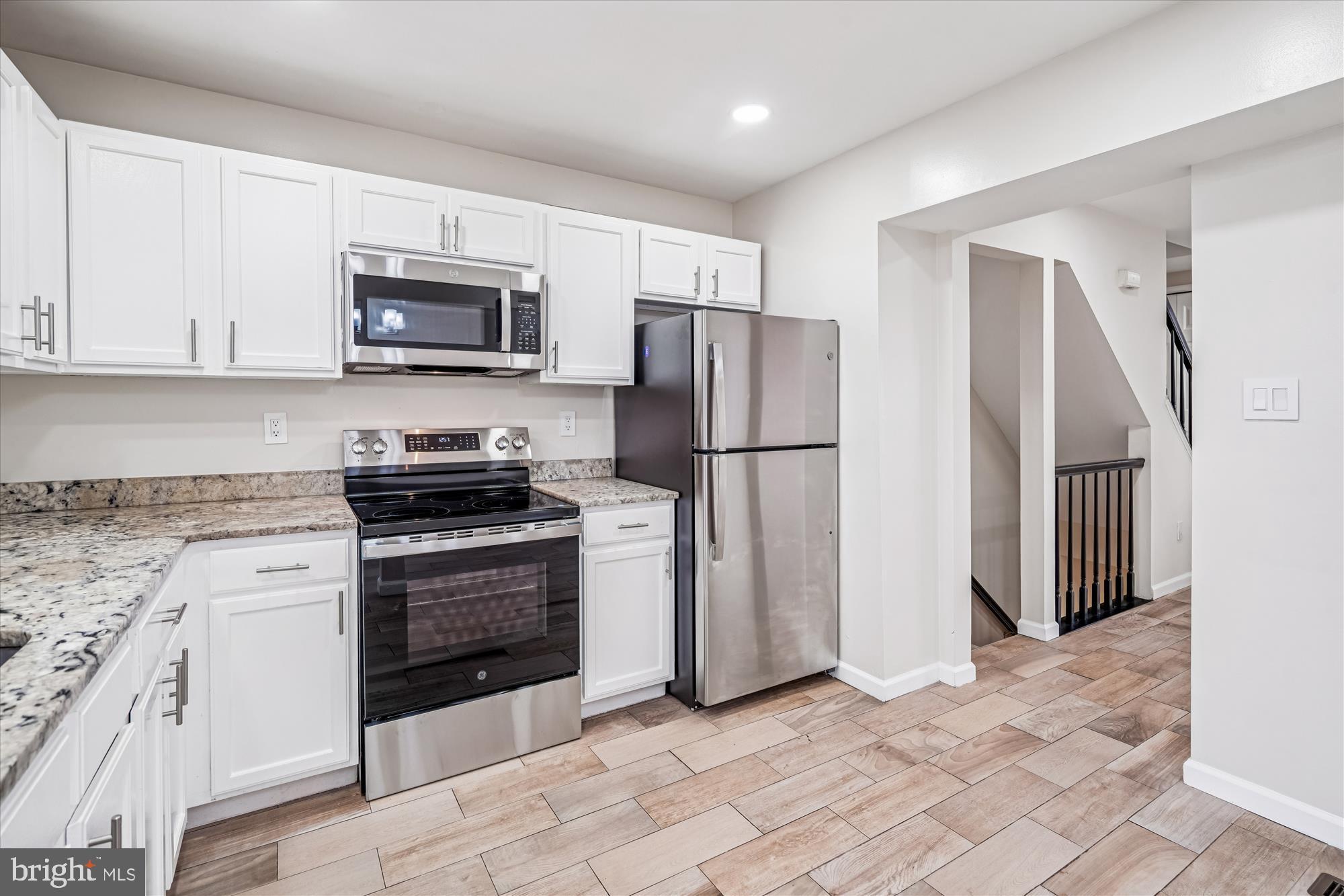 LAKE VILLAGE MANOR - Residential