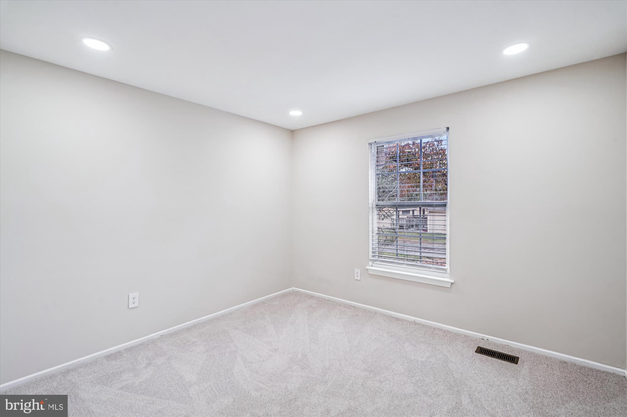 LAKE VILLAGE MANOR - Residential