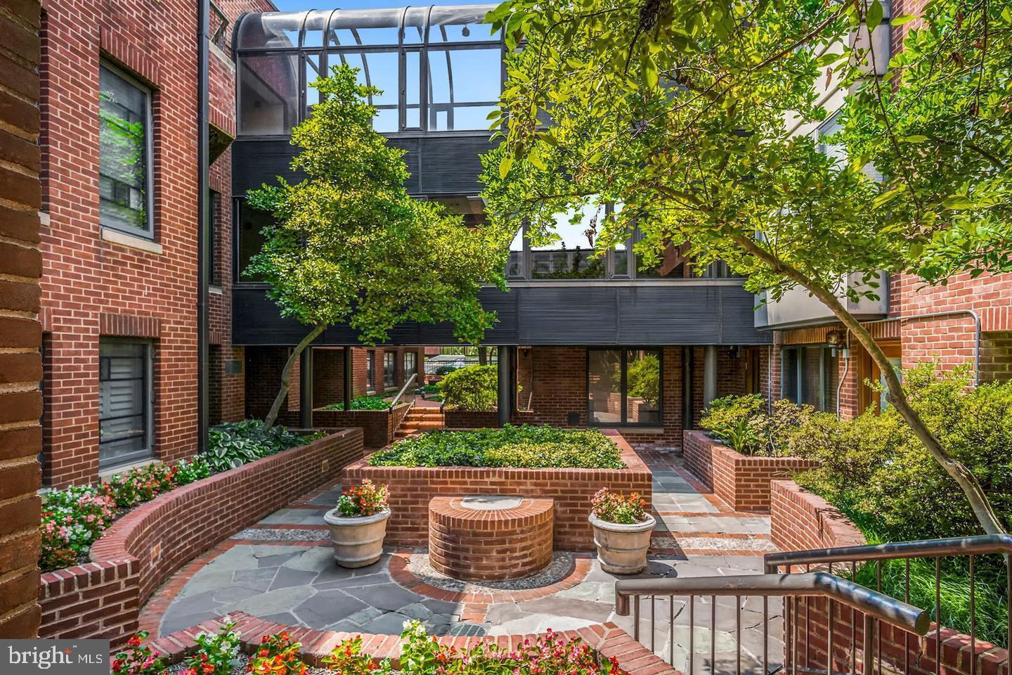 1080 WISCONSIN AVENUE NW 2001