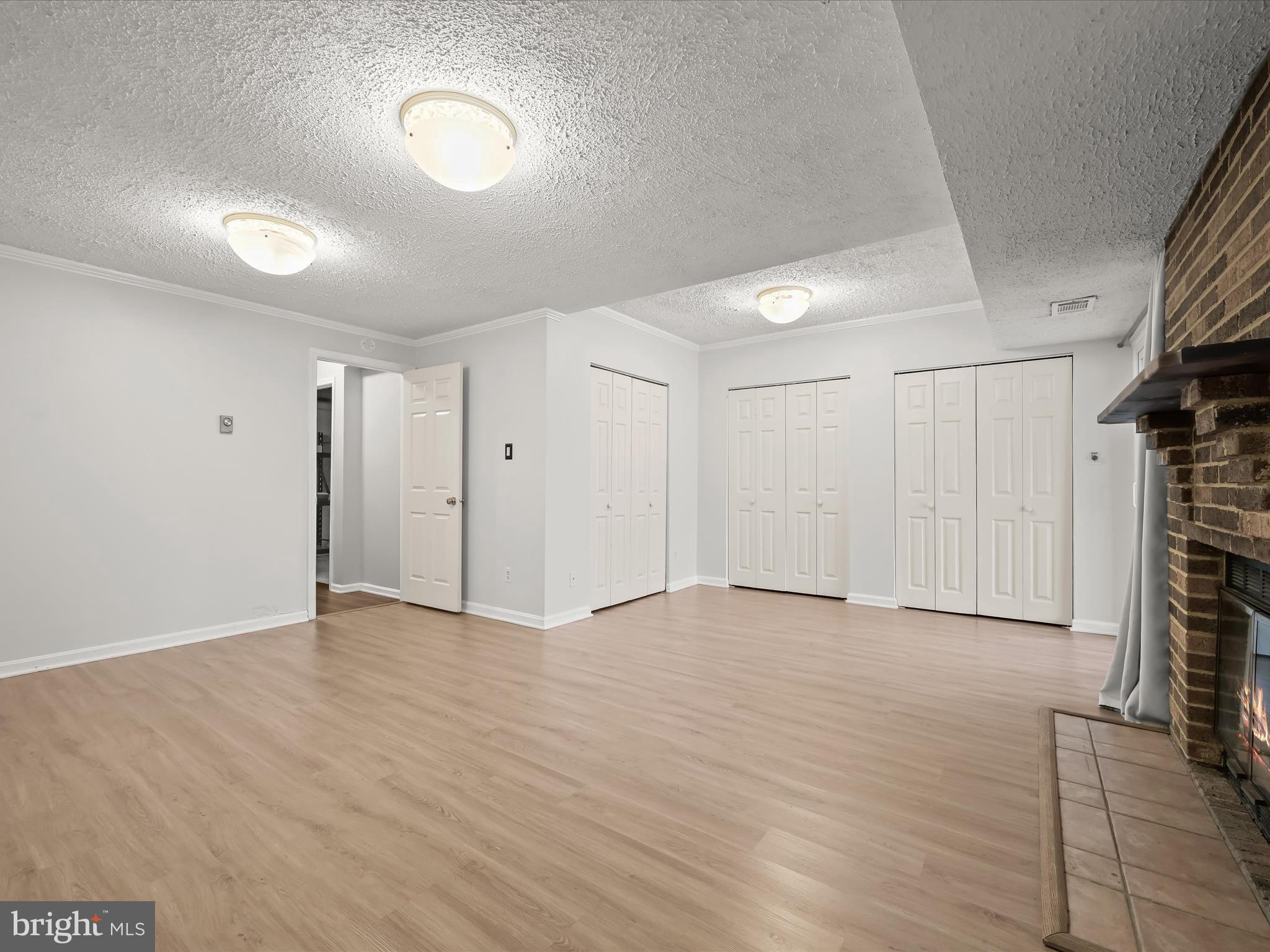 CROFTON COMMONS - Residential