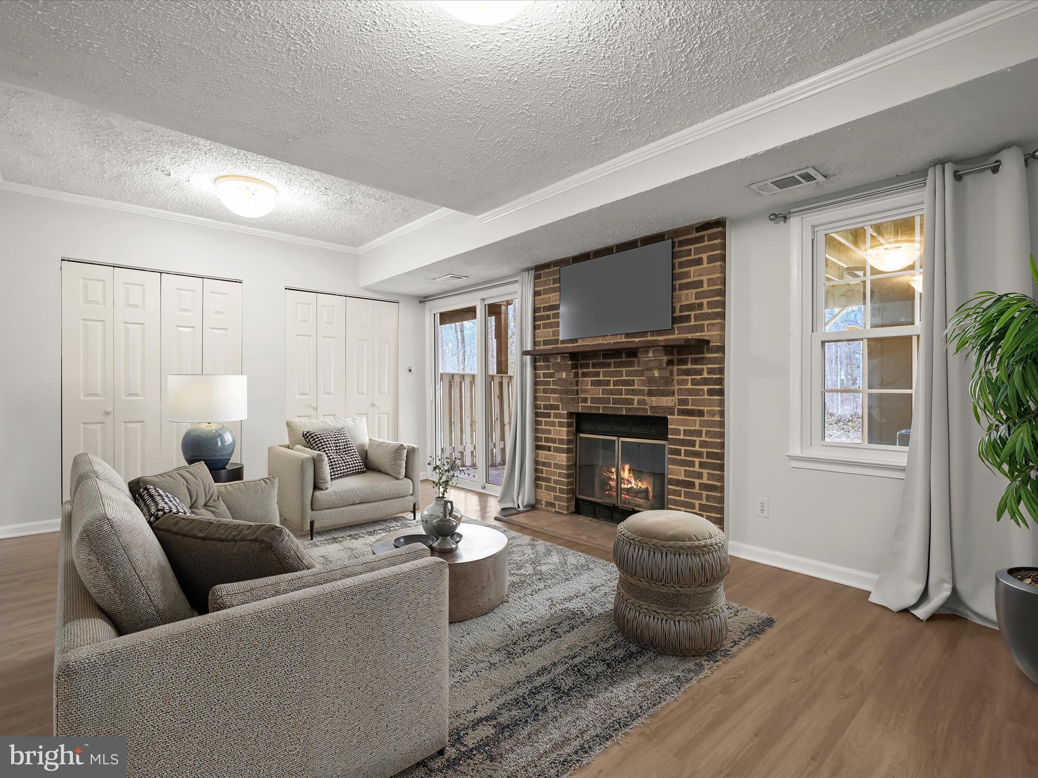 CROFTON COMMONS - Residential