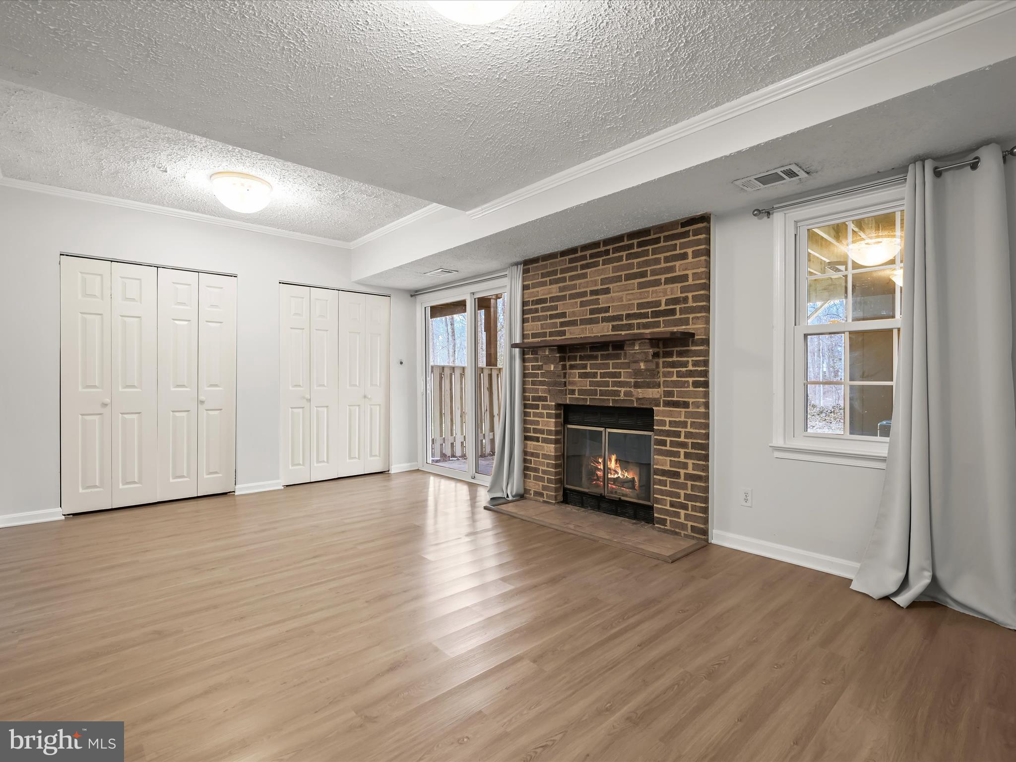 CROFTON COMMONS - Residential