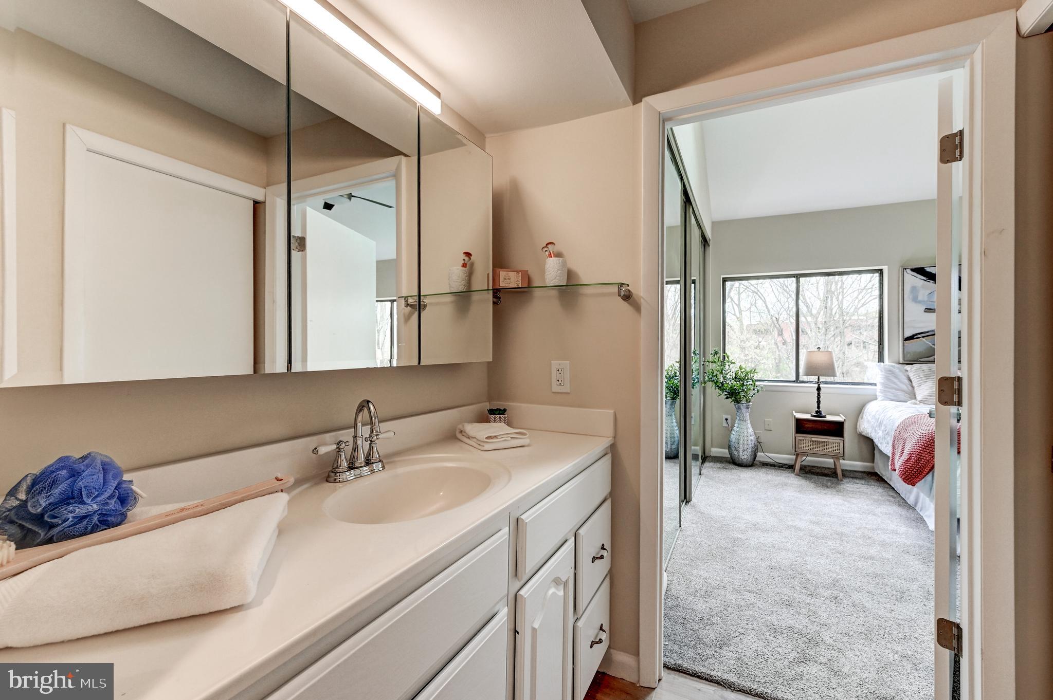 TOWN CENTER - Residential