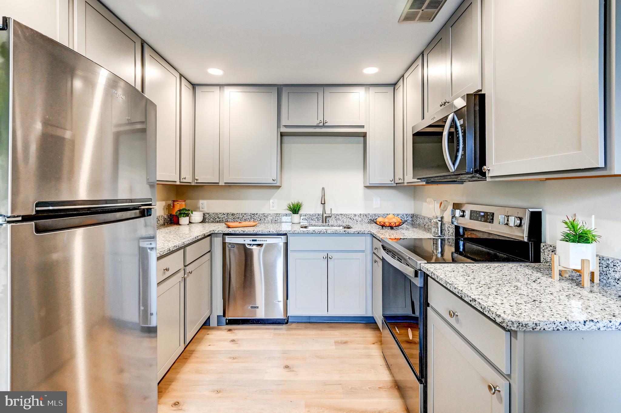 TOWN CENTER - Residential