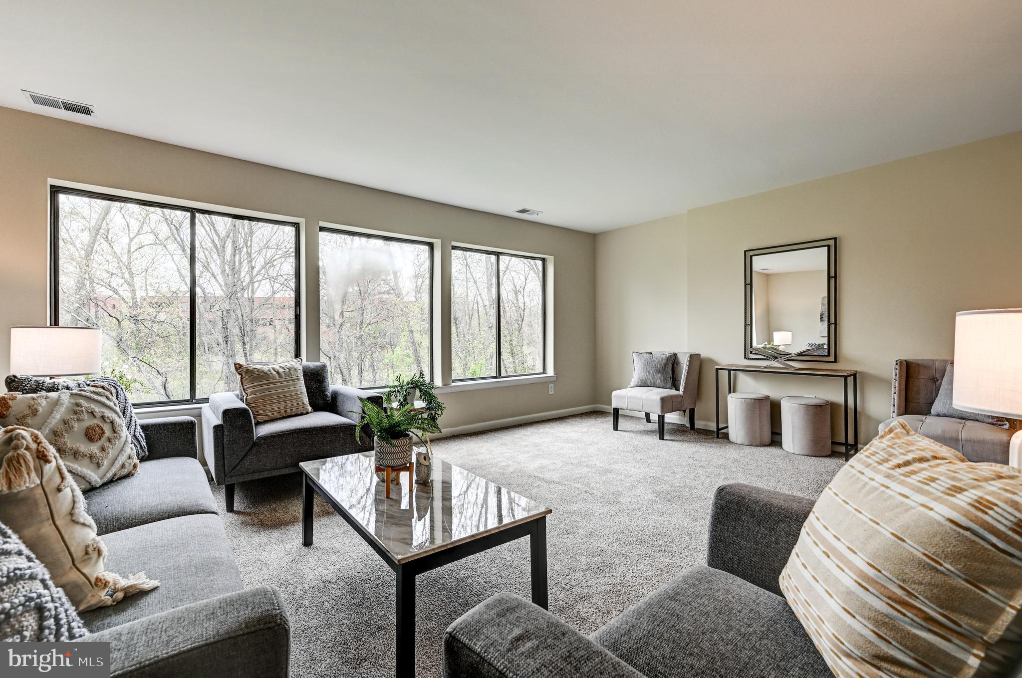 TOWN CENTER - Residential