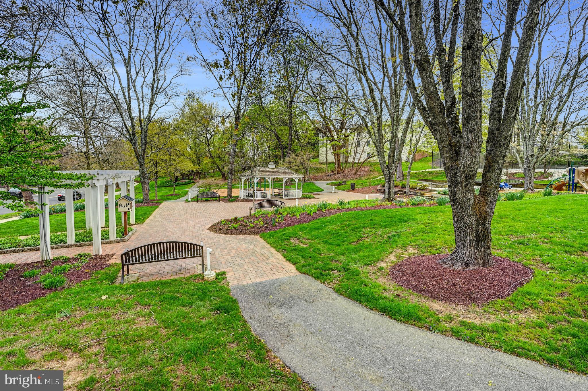 TOWN CENTER - Residential