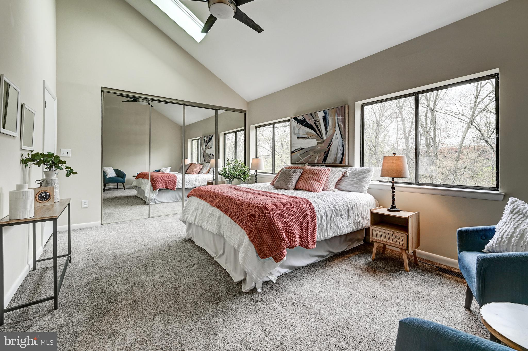 TOWN CENTER - Residential