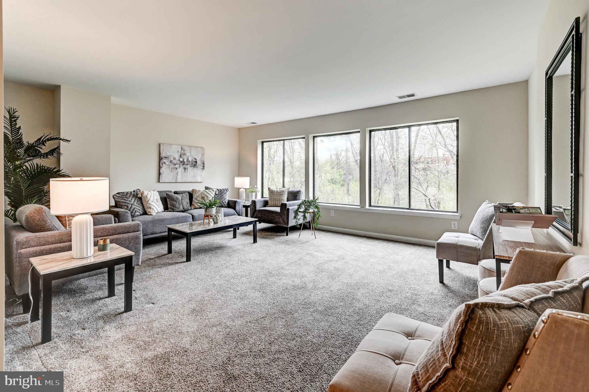 TOWN CENTER - Residential