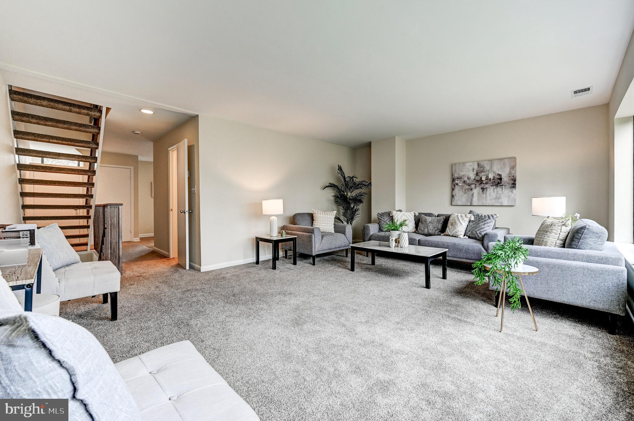 TOWN CENTER - Residential