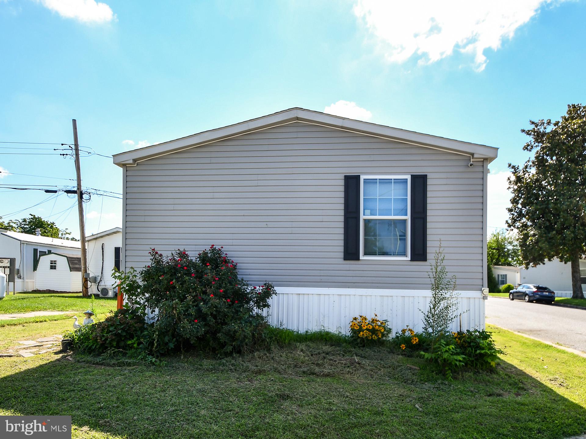 52 VISTA MOBILE DRIVE