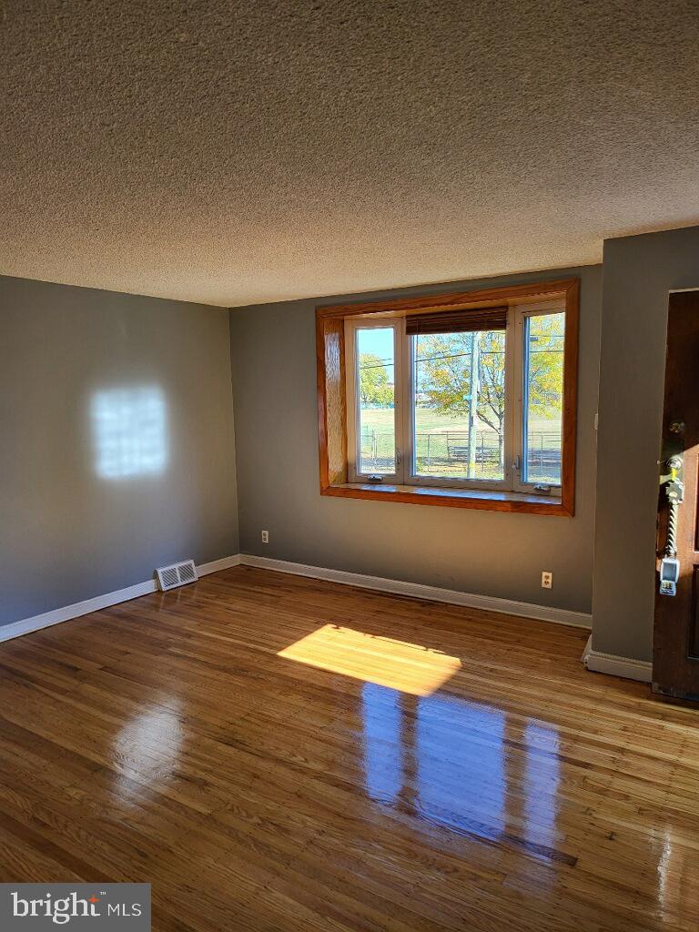 CEDARBROOK - Residential