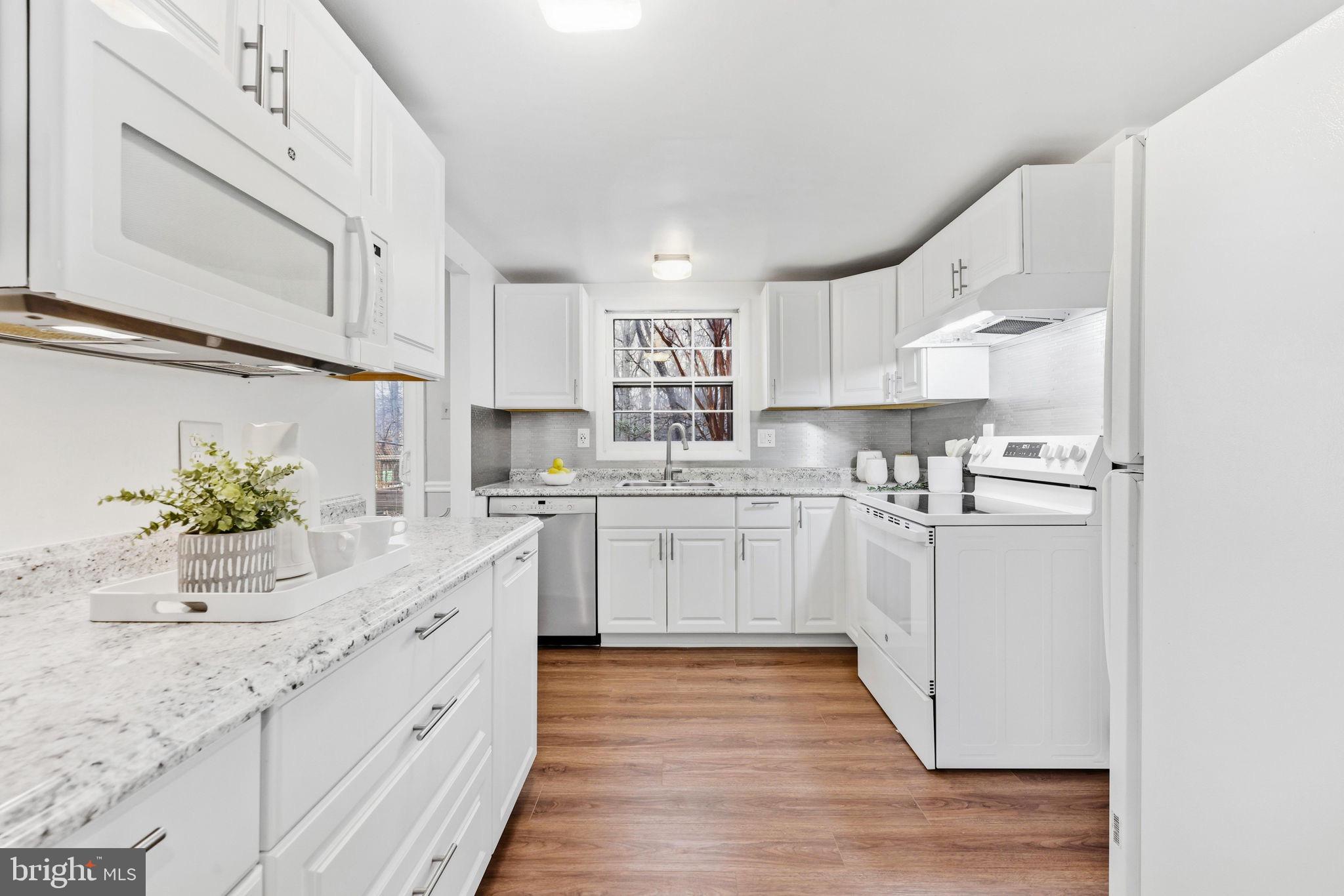 MAPLE RIDGE - Residential