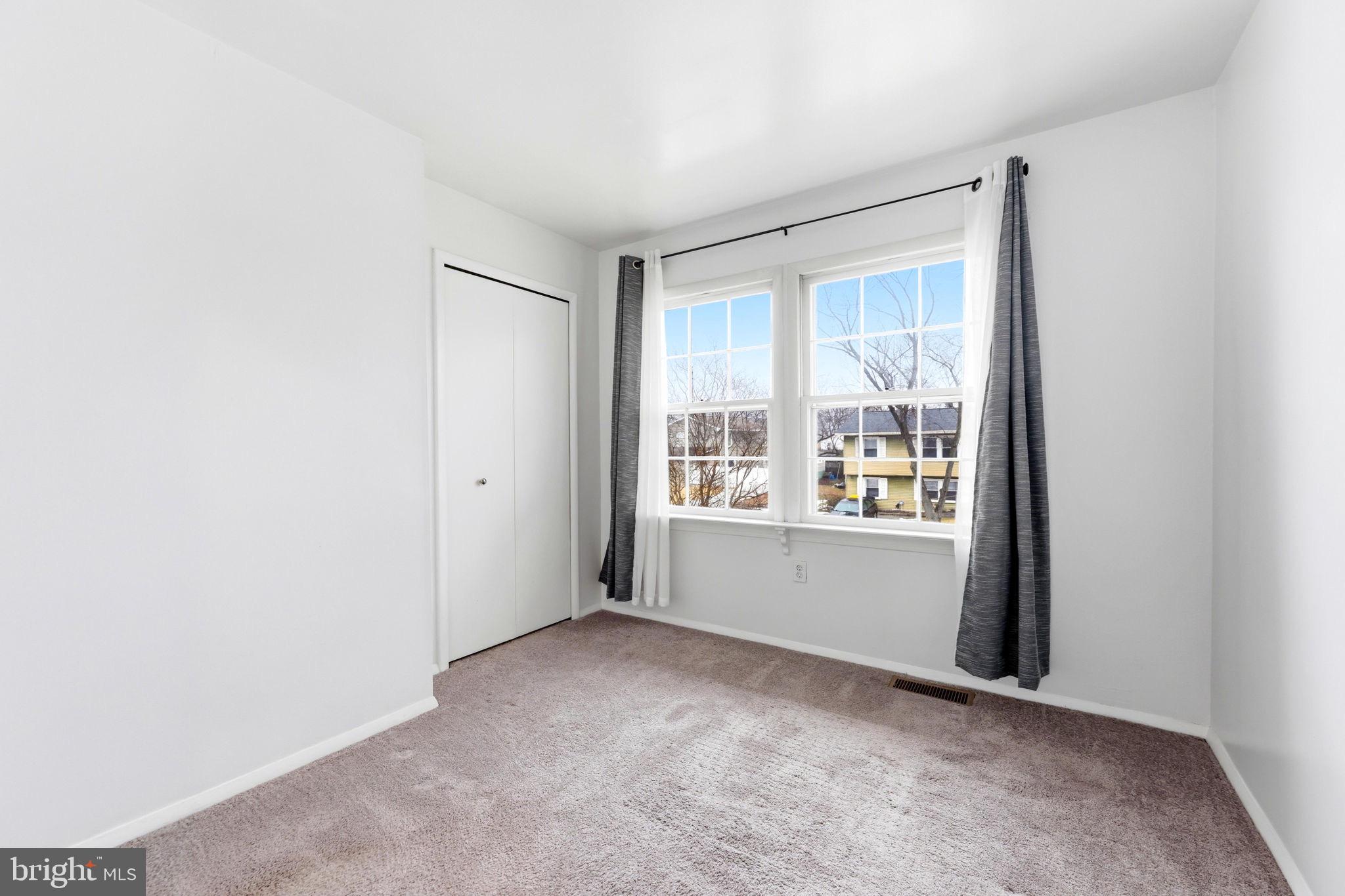 MAPLE RIDGE - Residential