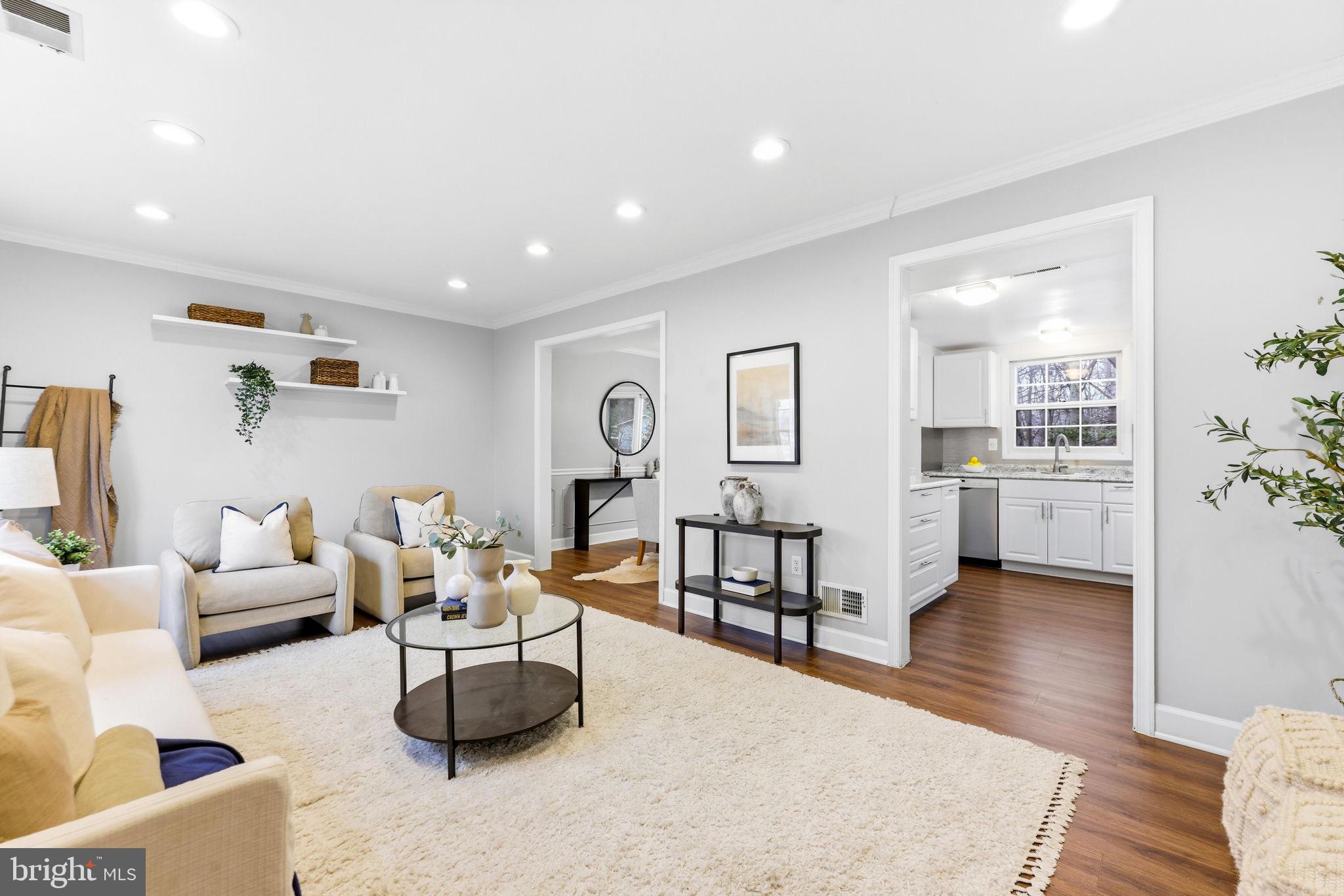 704 CHAPELVIEW DRIVE