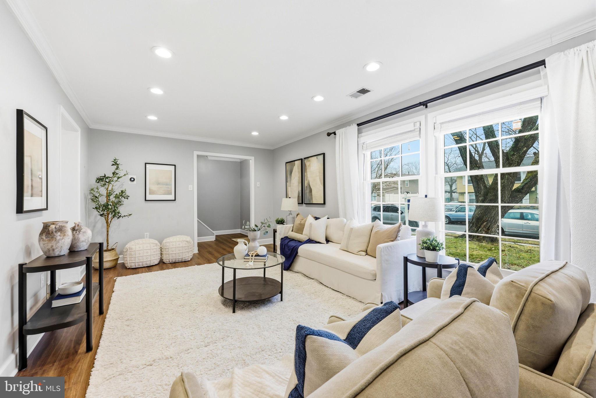 MAPLE RIDGE - Residential