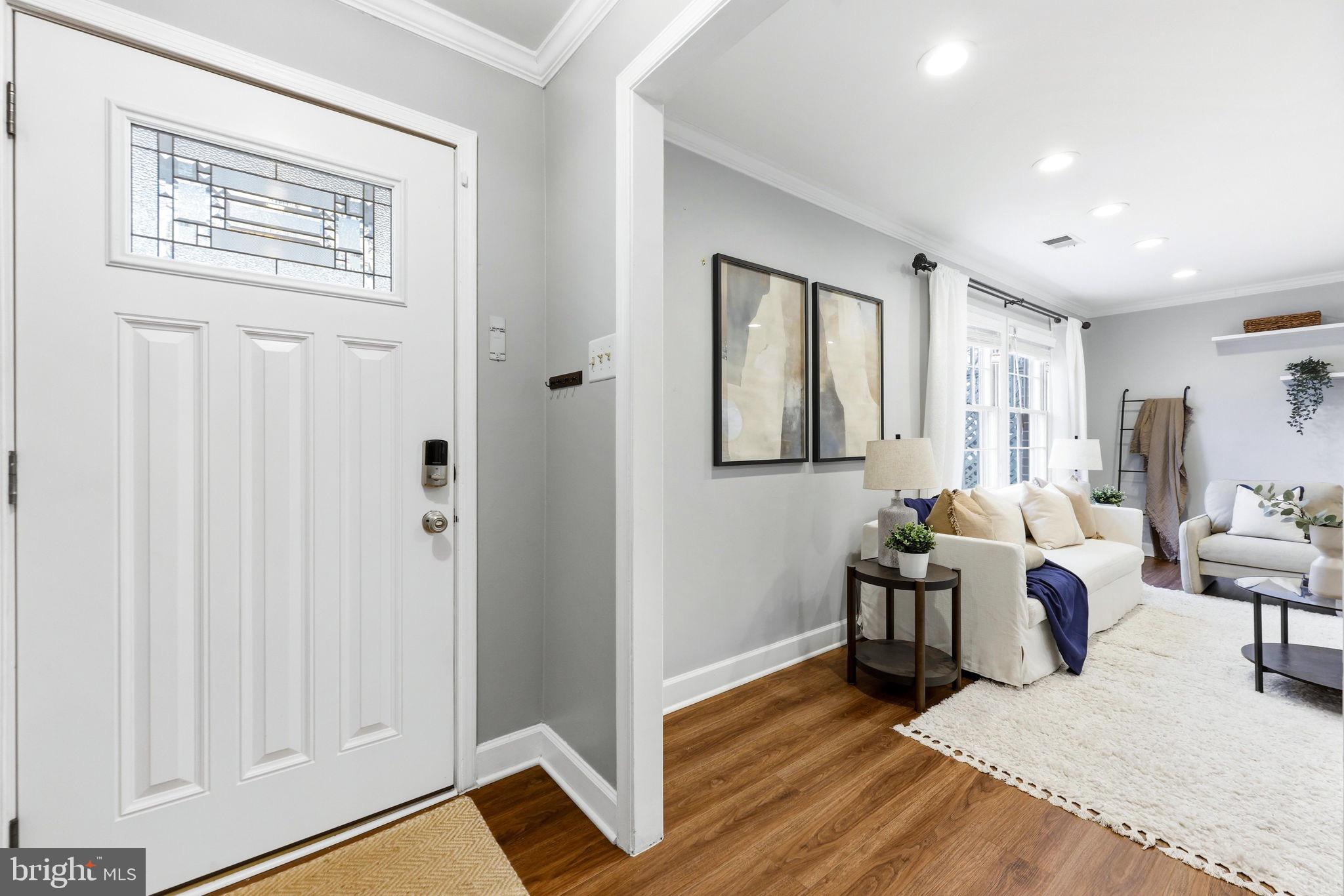 704 CHAPELVIEW DRIVE