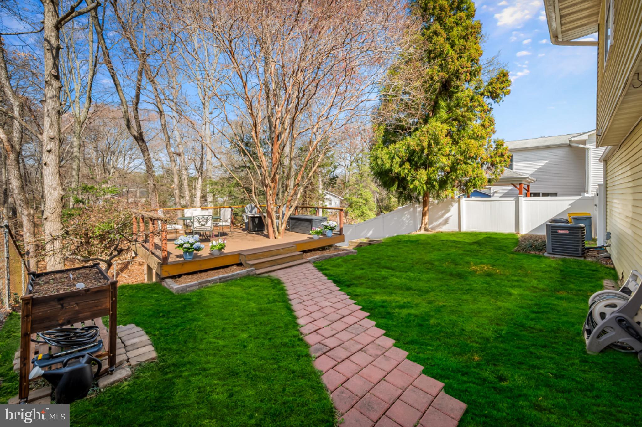 MAPLE RIDGE - Residential