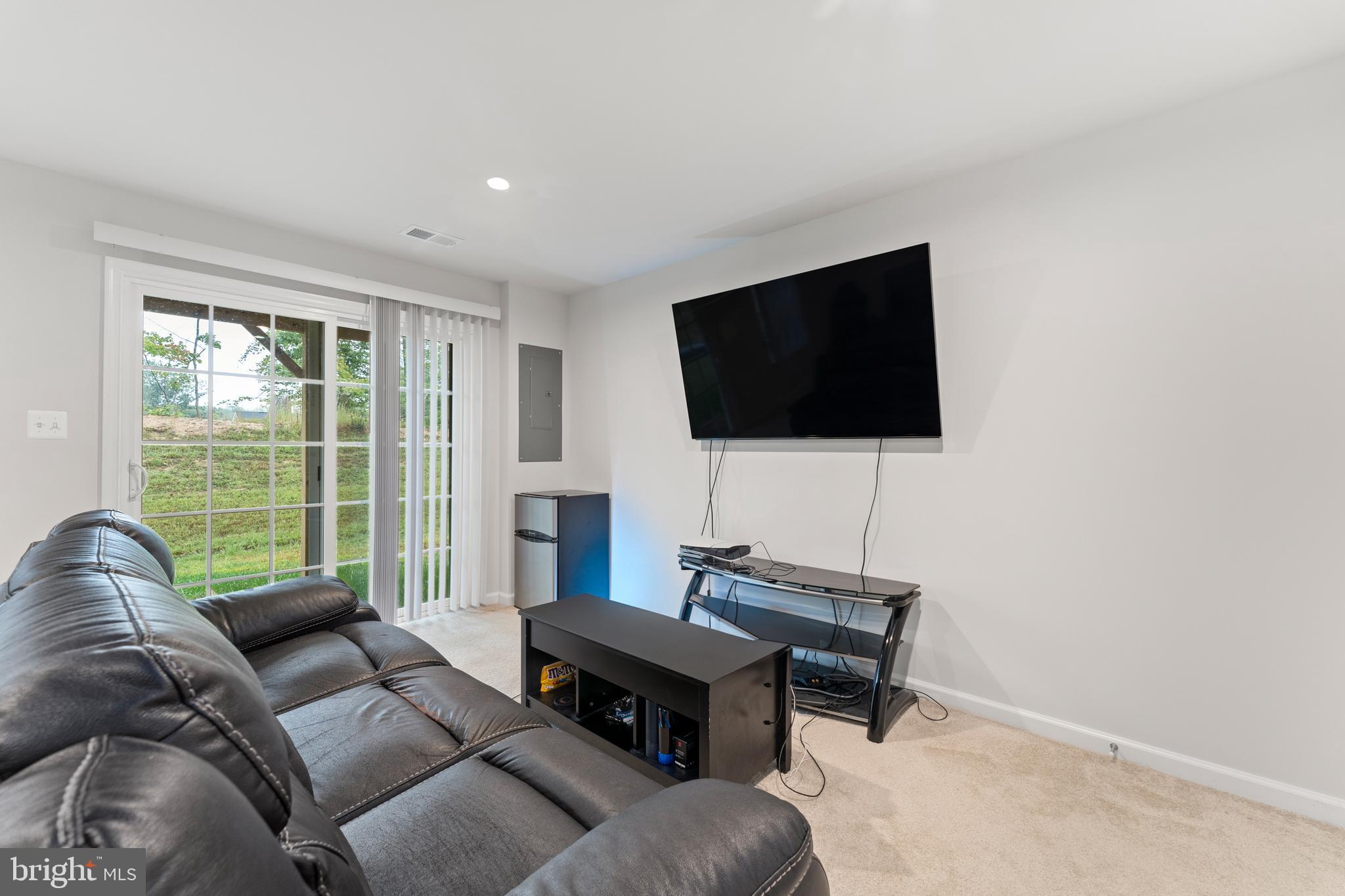 COURTHOUSE COMMONS - Residential