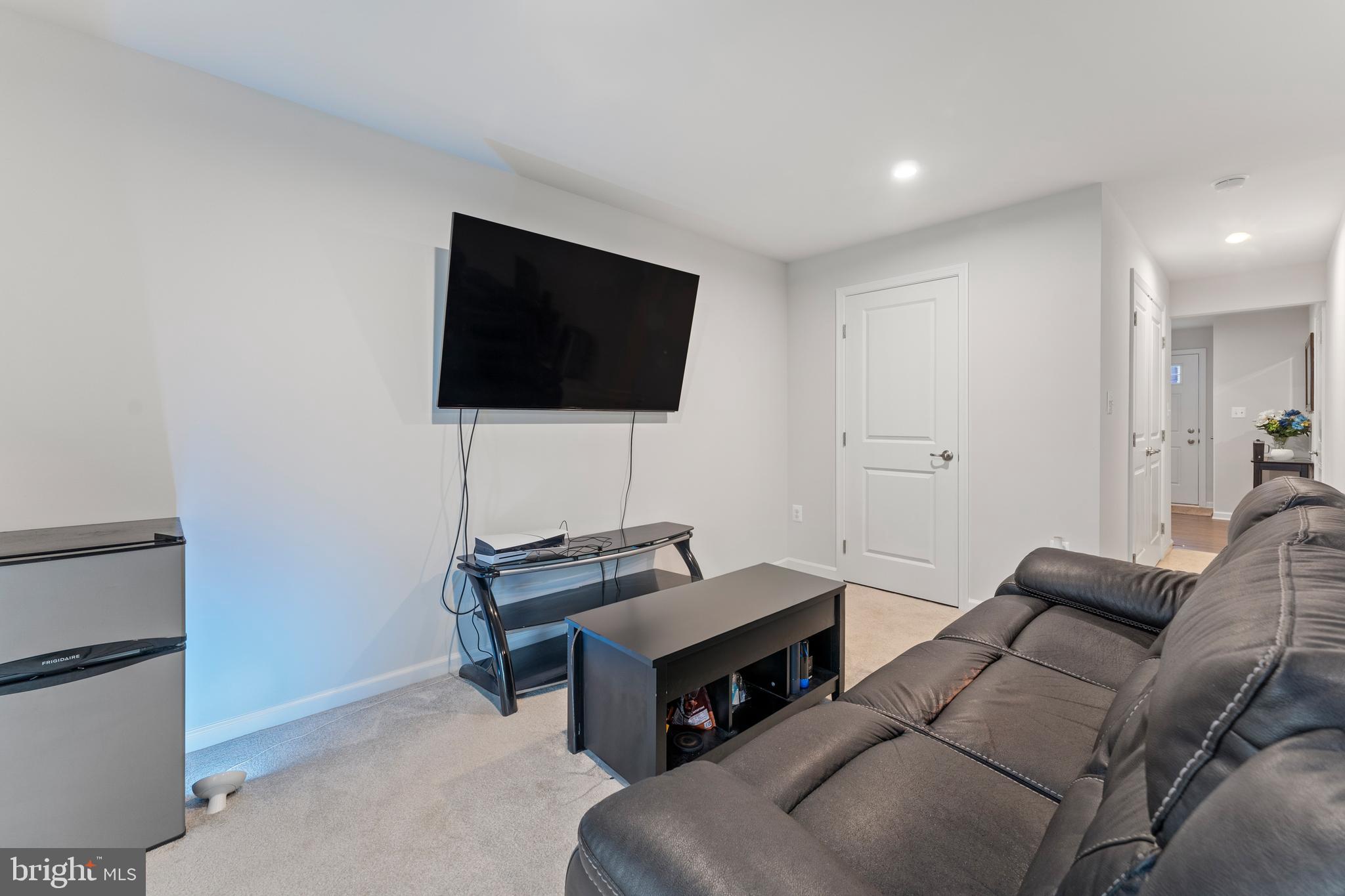 COURTHOUSE COMMONS - Residential