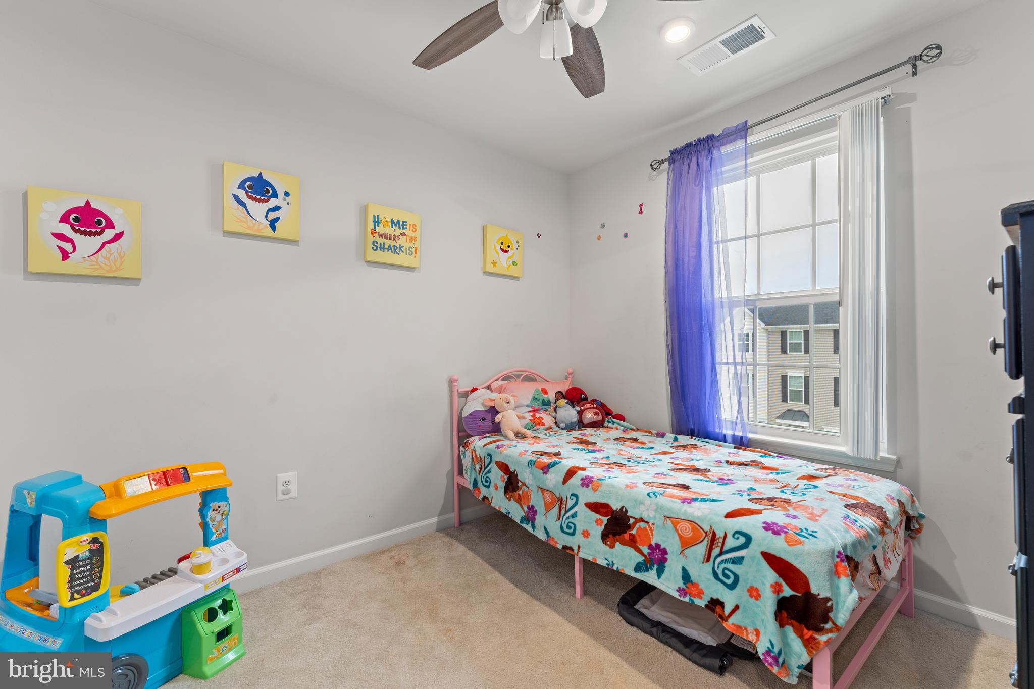 COURTHOUSE COMMONS - Residential