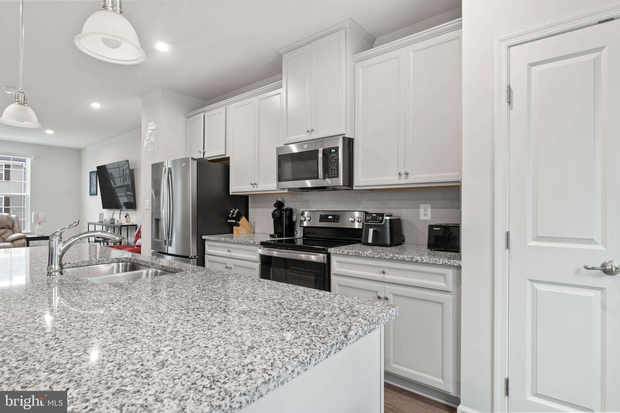 COURTHOUSE COMMONS - Residential